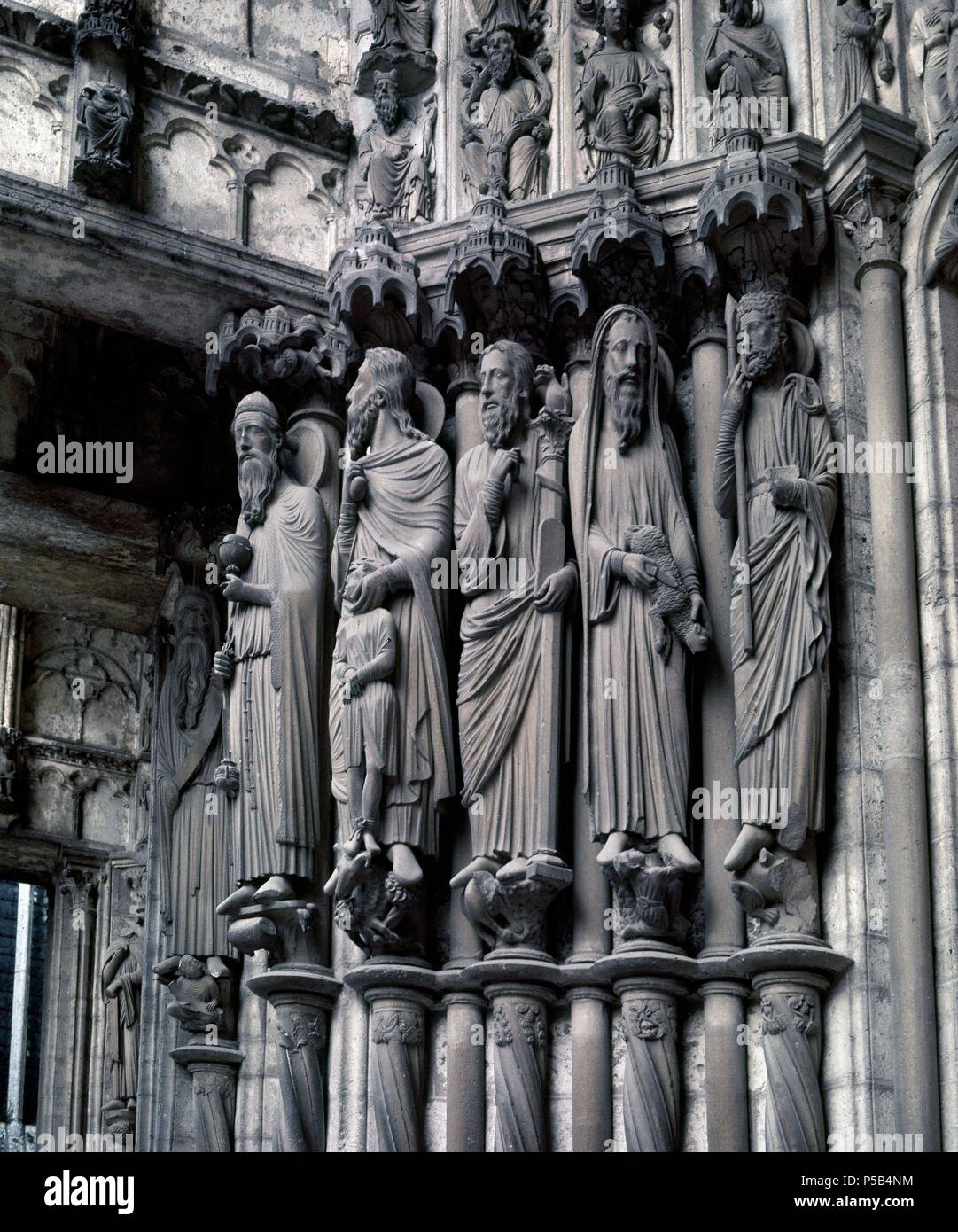 DTR DEL PORTICO DE LA CATEDRAL. Lage Catedral, Chartres, Frankreich