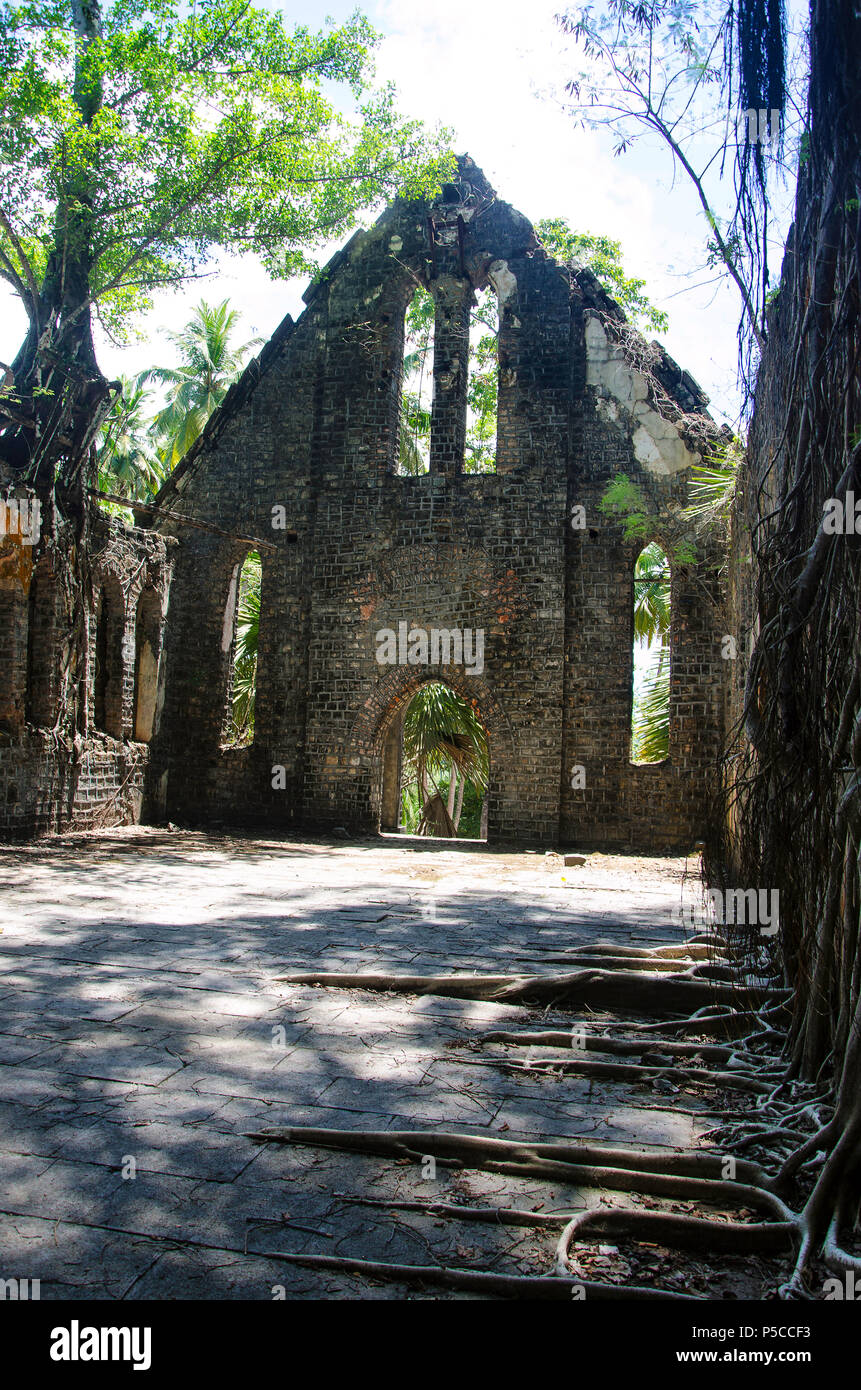 Ruinen einer britischen Kirche, Ross Insel, Andaman und Nicobar Inseln, Indien Stockfoto
