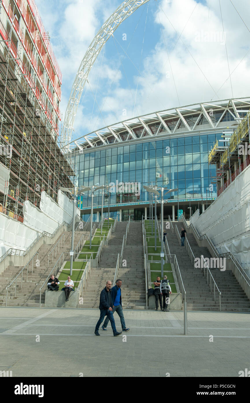 Wembley Stadion mit Bauarbeiten vor Stockfoto