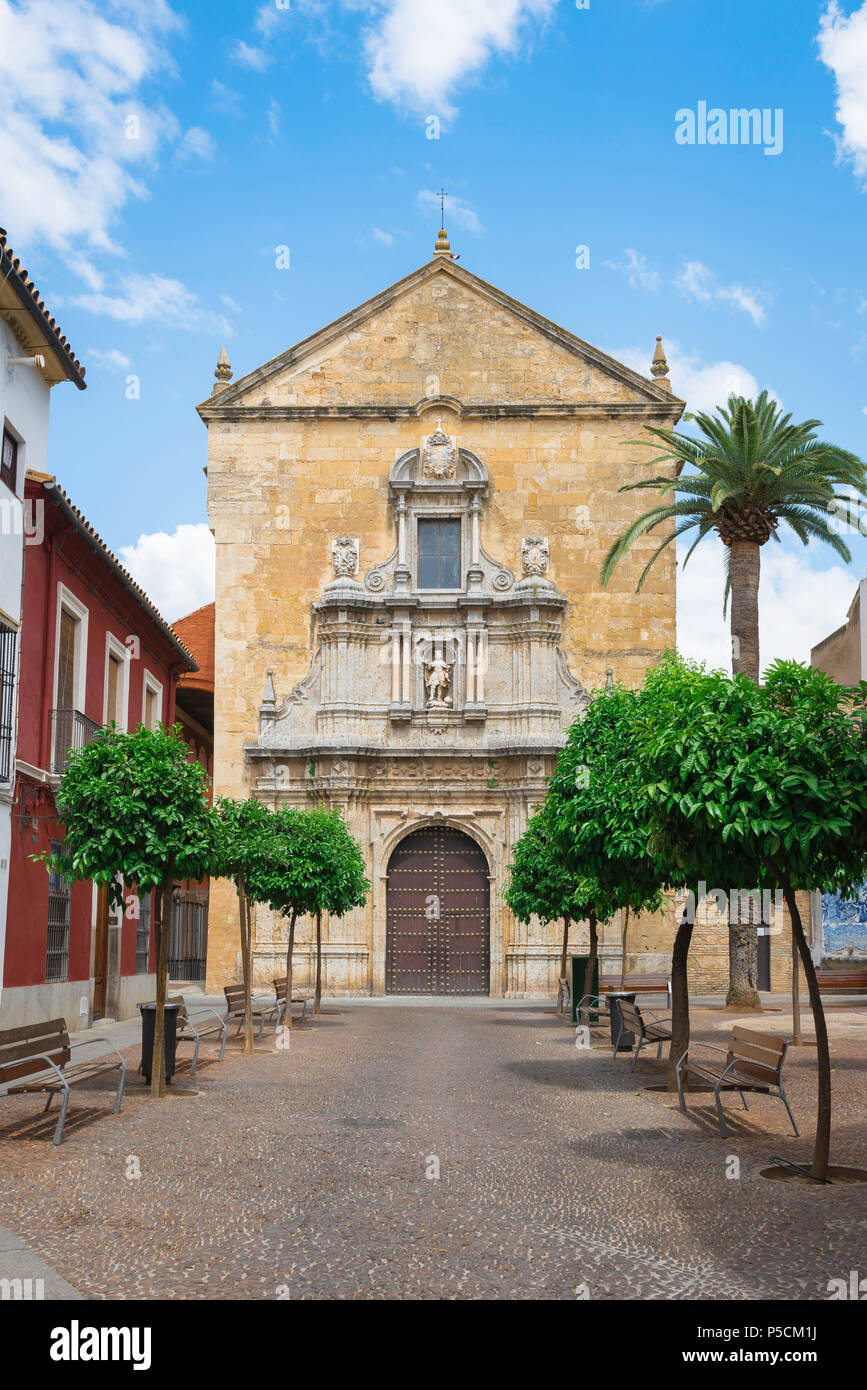 Cordoba Kirche, das West End der Iglesia de San Francisco mit seinen barocken Vorhalle (Eingang dekoriert), Córdoba (Córdoba), Andalusien, Spanien. Stockfoto