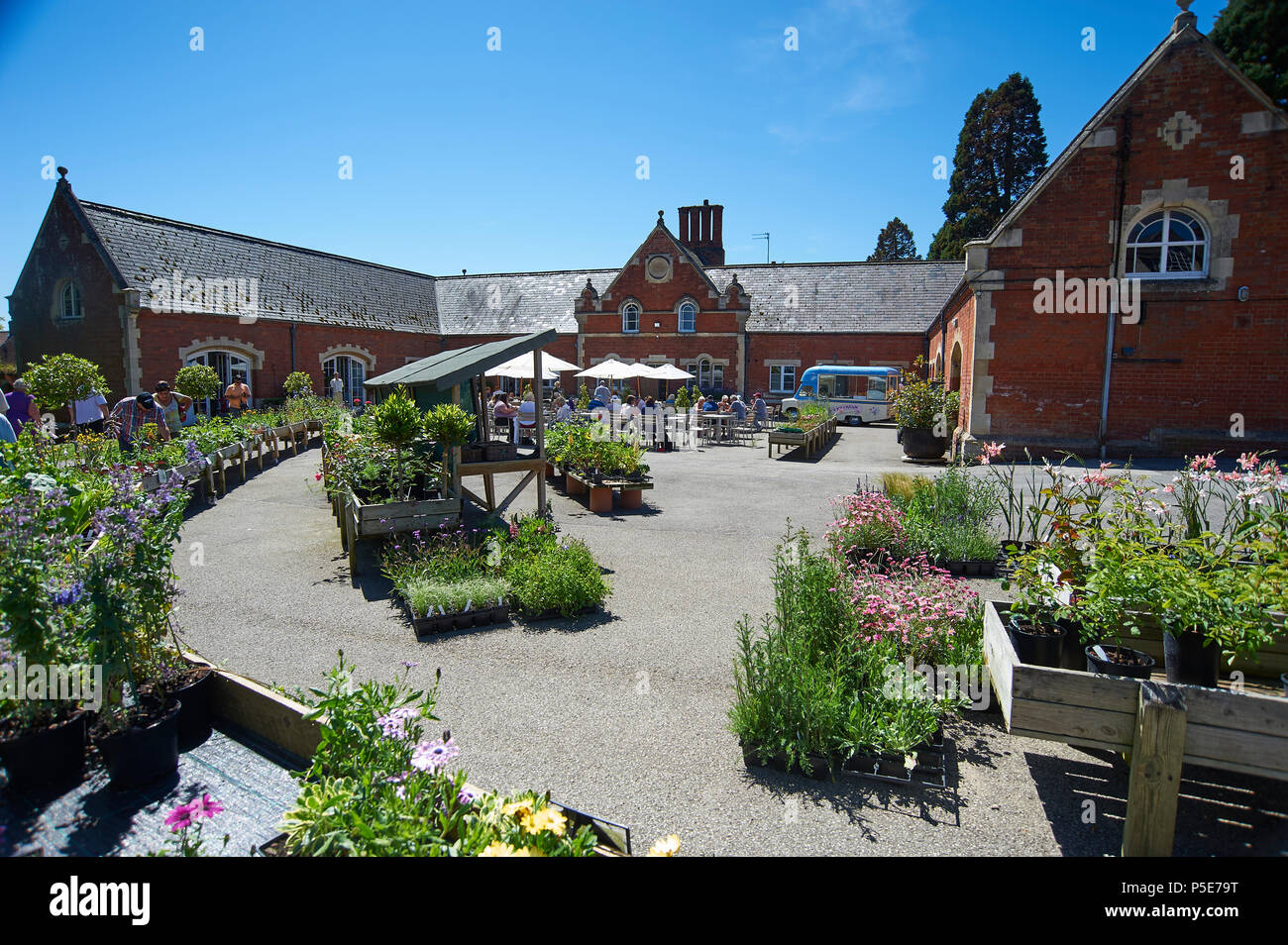 Burton Agnes Hall und Elisabethanischen Walled Gardens, East Riding von Yorkshire, England, UK, GB. Stockfoto