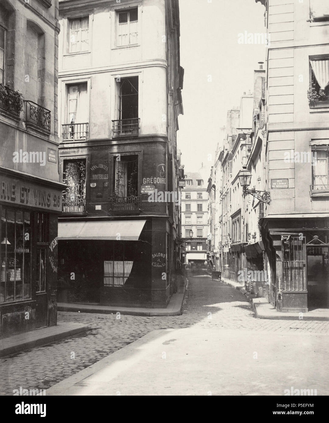 328 Charles Marville, Rue Grégoire De Tours, de la rue de l'Ecole de Médecine, Ca. 1853 - 70 Stockfoto