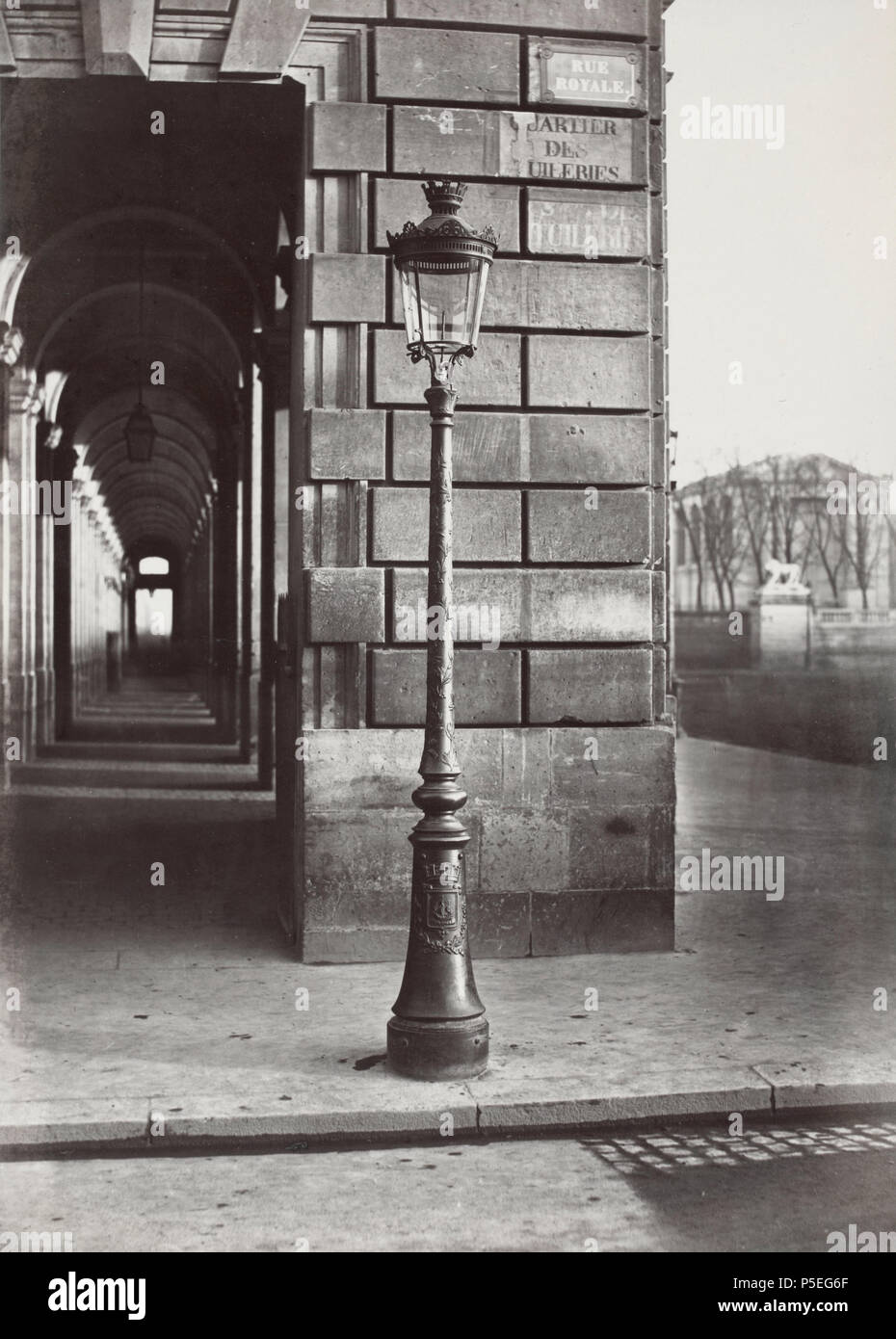 327 Charles Marville, Modèle LaCarriere, Rue Royale, 1878 Stockfoto