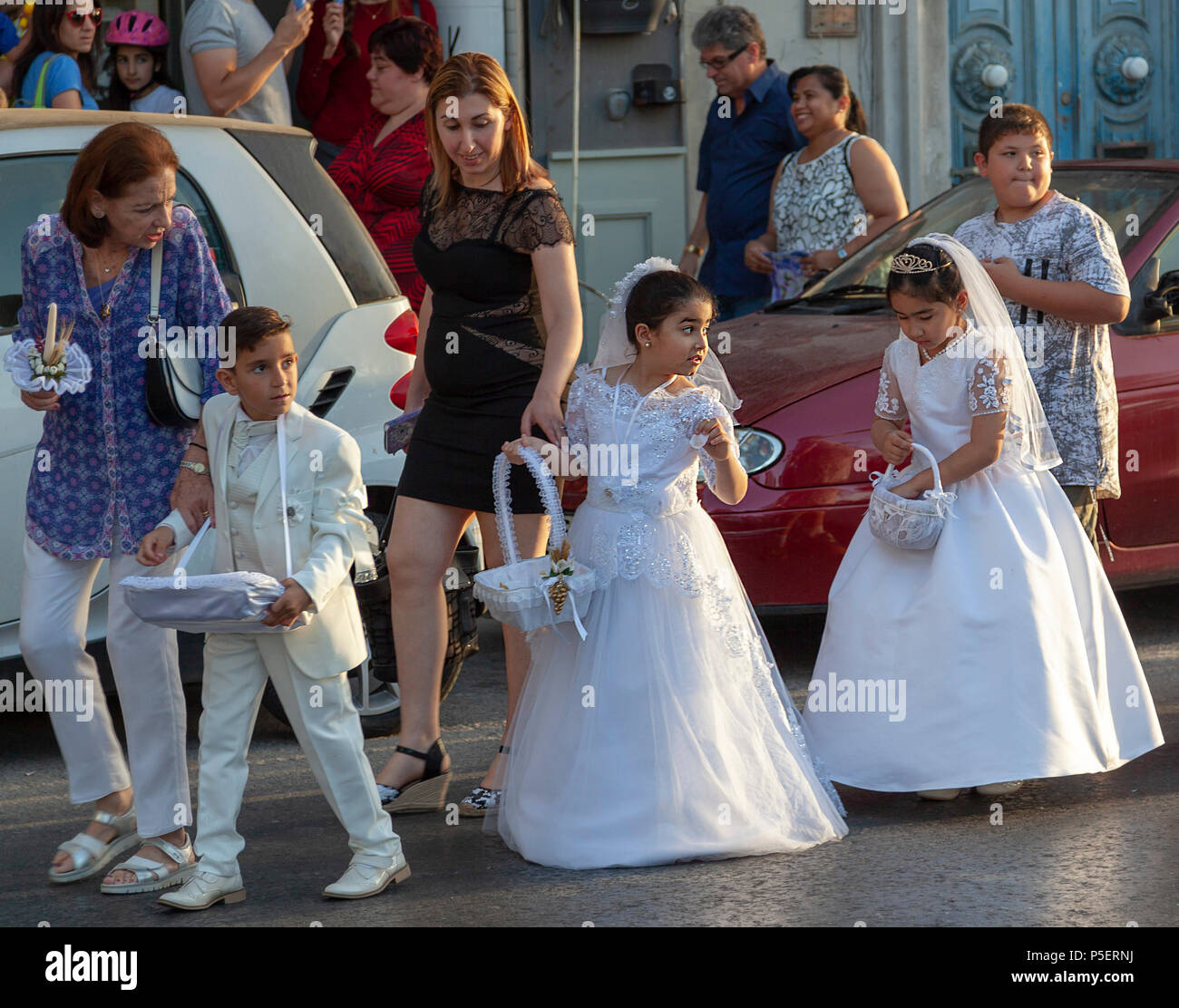 Kinder Erstkommunion Parade in St. Julian's, Malta Stockfoto