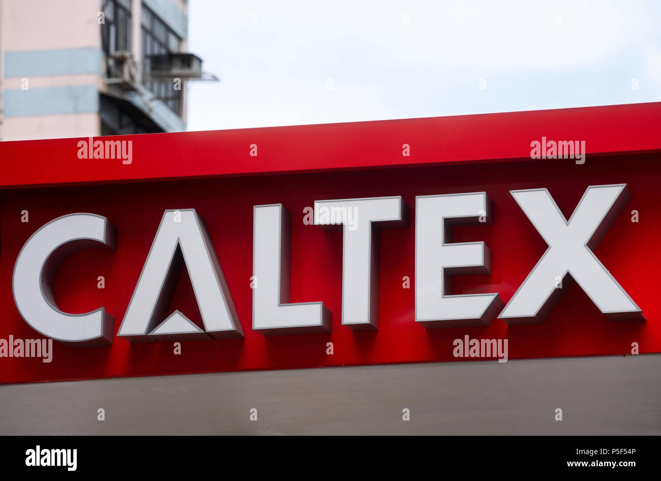 Ein Caltex Tankstelle in Sham Shui Po, Hongkong. Stockfoto