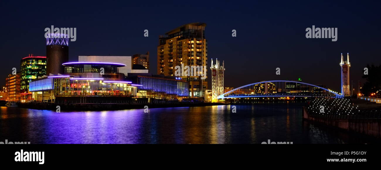 Verschiedene Bilder in der Nacht in der Gegend von Salford Salford Quays Manchester getroffen. Stockfoto