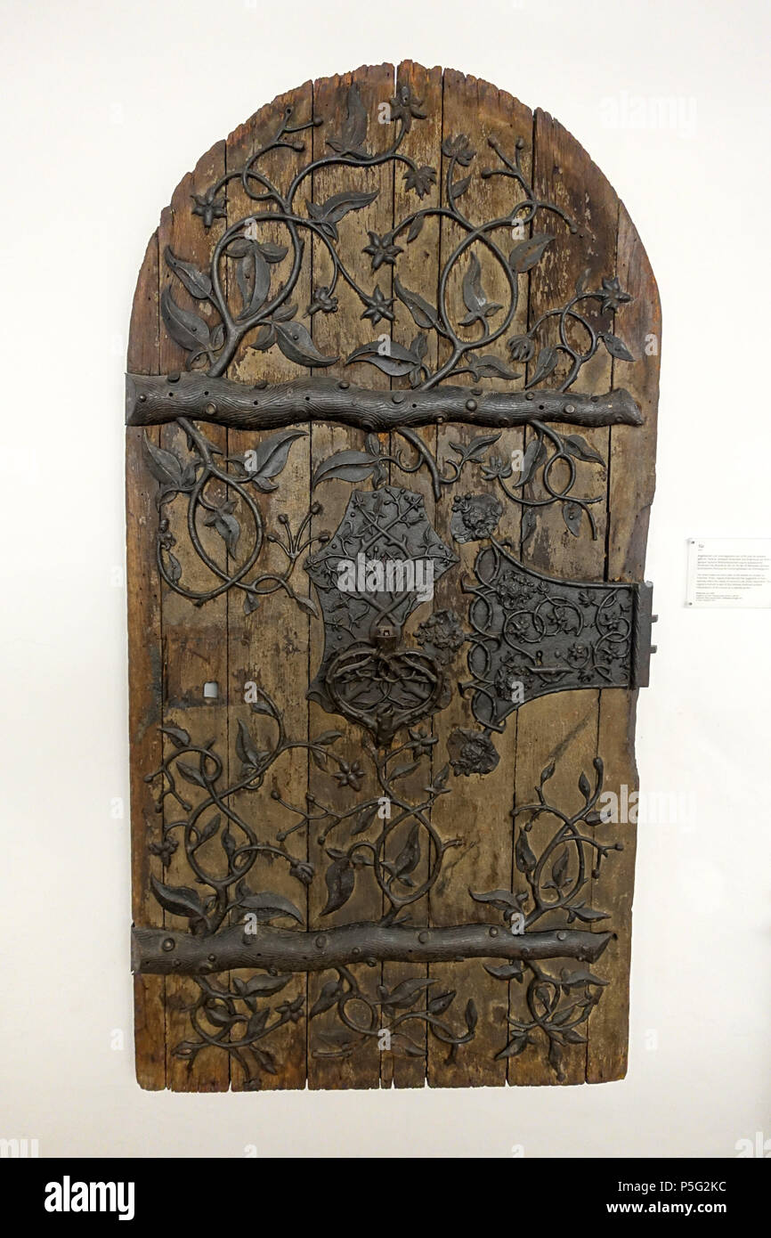 Nn kreuzgang des domes Fotos und Bildmaterial in hoher Auflösung Alamy