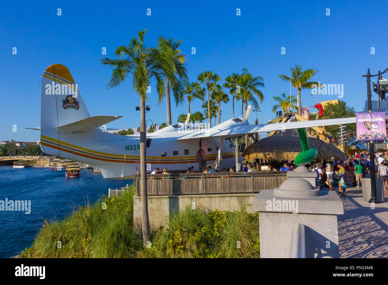 Orlando, USA - 9. Mai 2018: Die Universal City Walk ist der Mall am Eingang der Universal Studios Orlando Stockfoto