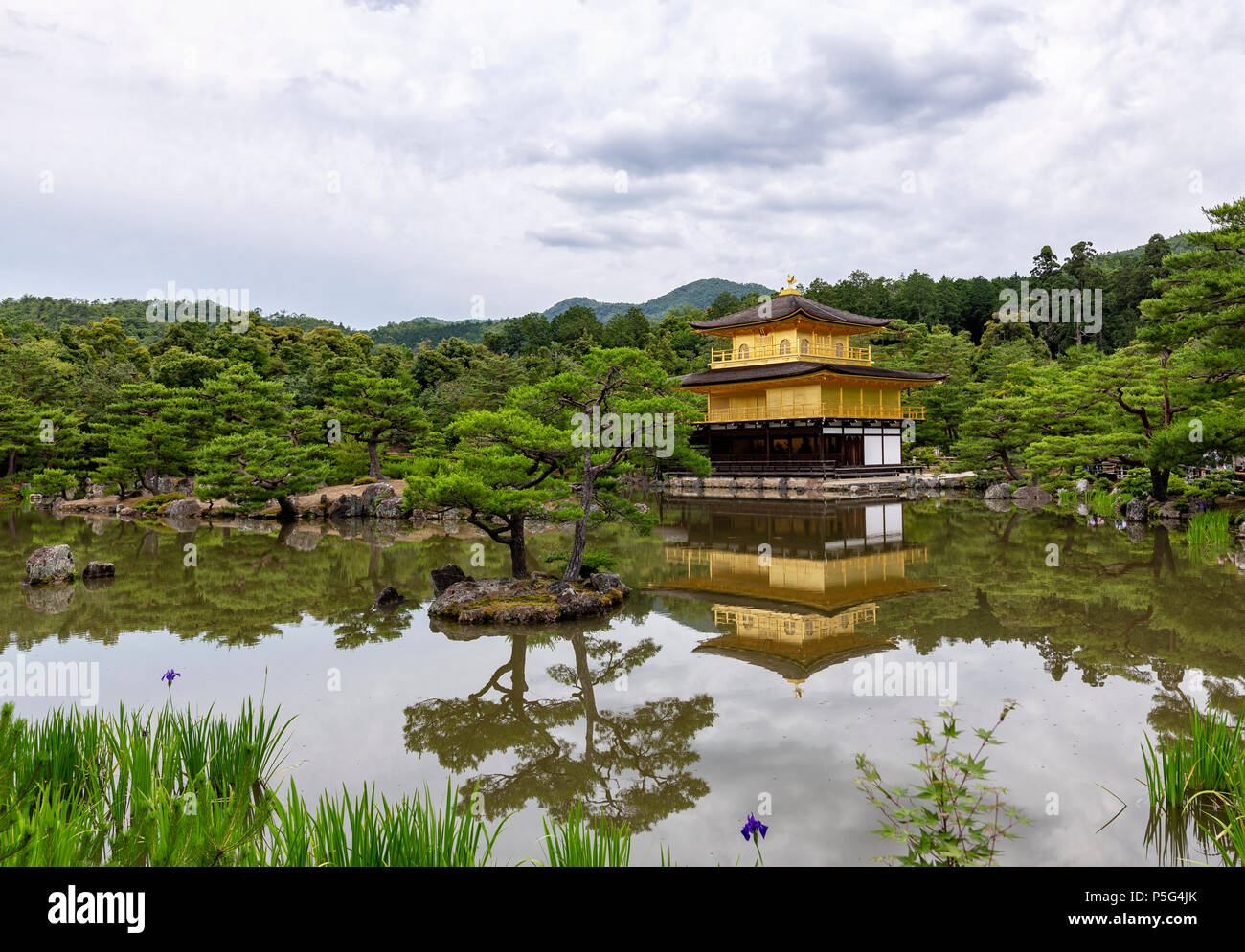 Kinkaku Ji Goldener Pavillon Kyoto Stockfotos und bilder Kaufen Alamy
