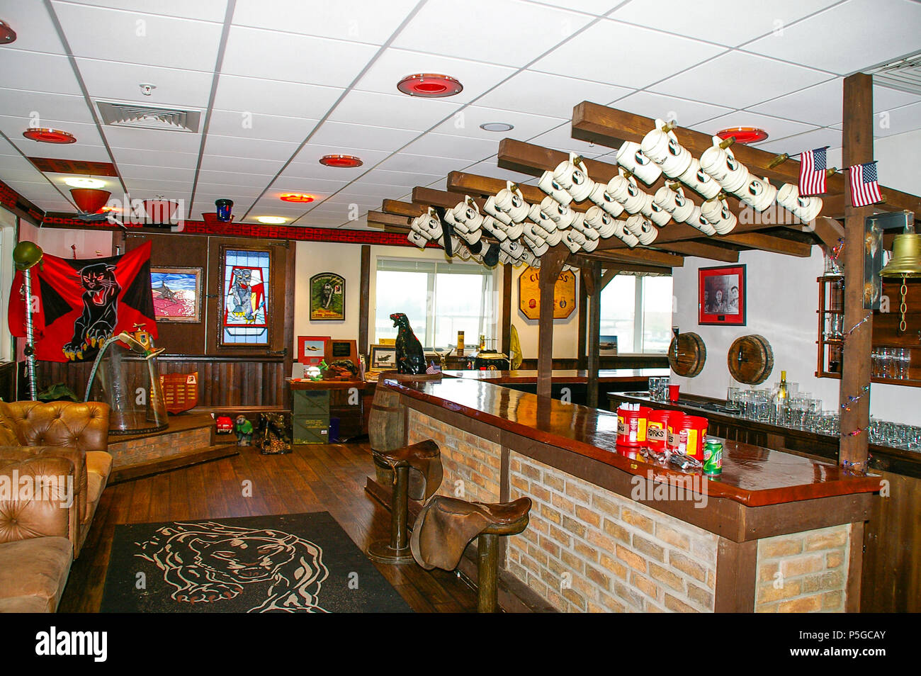 494Th Fighter Squadron mess Bar. RAF Lakenheath USAF United States Air Force Fighter jet Base, Suffolk, Großbritannien. Stockfoto