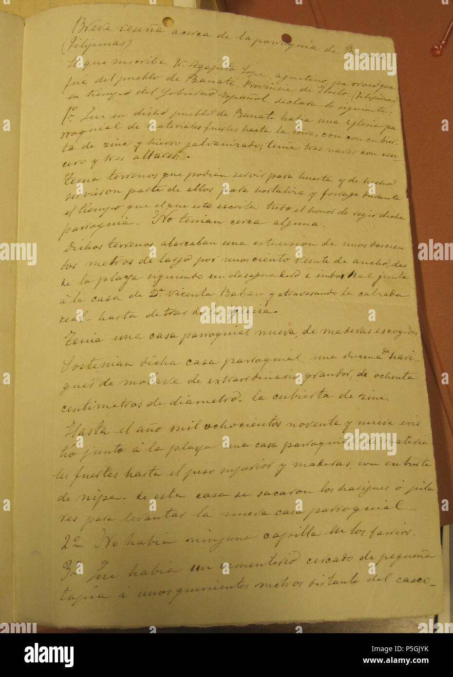 N/A. Englisch: Hochauflösendes Bild des Berichts (erste Seite) von R. S. Fray Agapito Lope, O. S.A., vom 4. August 1911, betreffend die statistischen Daten und historische Informationen der Pfarrei St. Johannes der Täufer im Banate, Iloilo (Philippinen). Das Dokument kann in das Augustinerkloster in Valladolid, Spanien gefunden werden. Das Manuskript wie folgt lautet: Breve reseña Acerca de La Parroquia de Banate (Filipinas) Il que abonnieren Fr. Agapito Lope, agustino, parroco que fué del Pueblo de Banate, Provincia de Yloilo (Filipinas) en El Tiempo del Regierung Español declara Lo siguiente: 1 Fue en dich Stockfoto