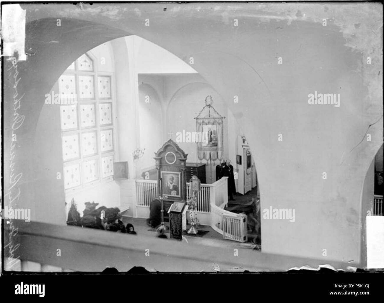 N/A. Englisch: Mann kniet in der Heiligen Dreifaltigkeit Chicago Chicago Daily News. 1905. Chicago Daily News 32 1905 Mann kniet in der Heiligen Dreifaltigkeit Chicago Chicago Daily News Stockfoto