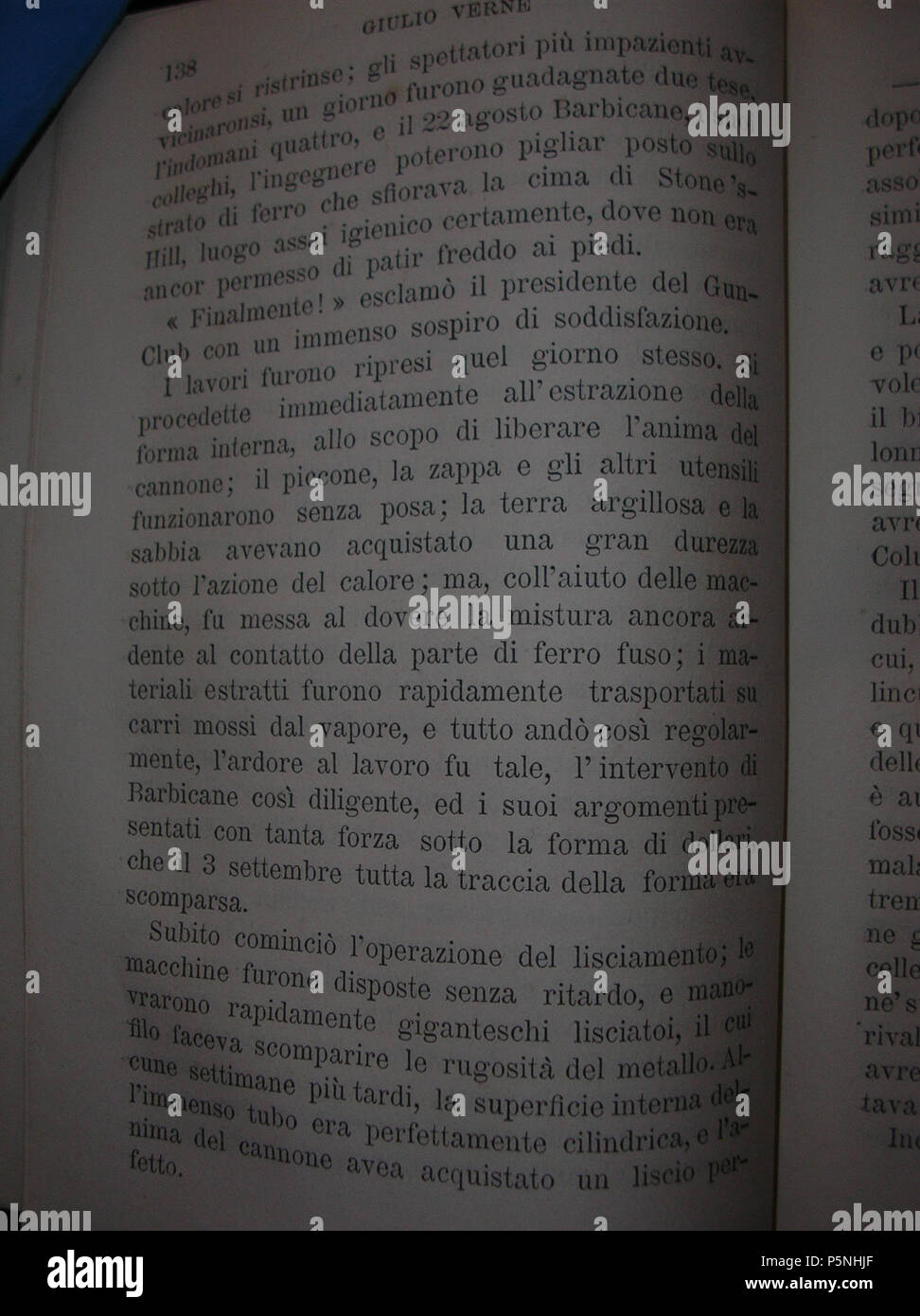 N/A. Foto aus dem Buch "alla Terra Alla Luna', 1880 gedruckt. . Jules Verne (1828 - 1905) Alternative Namen Jules Gabriel Verne Beschreibung französischer Schriftsteller Geburtsdatum / Tod vom 8. Februar 1828 24. März 1905 Ort der Geburt / Todes Nantes Amiens Arbeit Periode 1850-Authority control: Q 33977 VIAF: 76323989 ISNI: 0000 0001 2140 0562 ULAN: 500253402 79064013 LCCN: n NLA: 35580378 WorldCat 406 Dalla Terra alla Luna - 138 Stockfoto