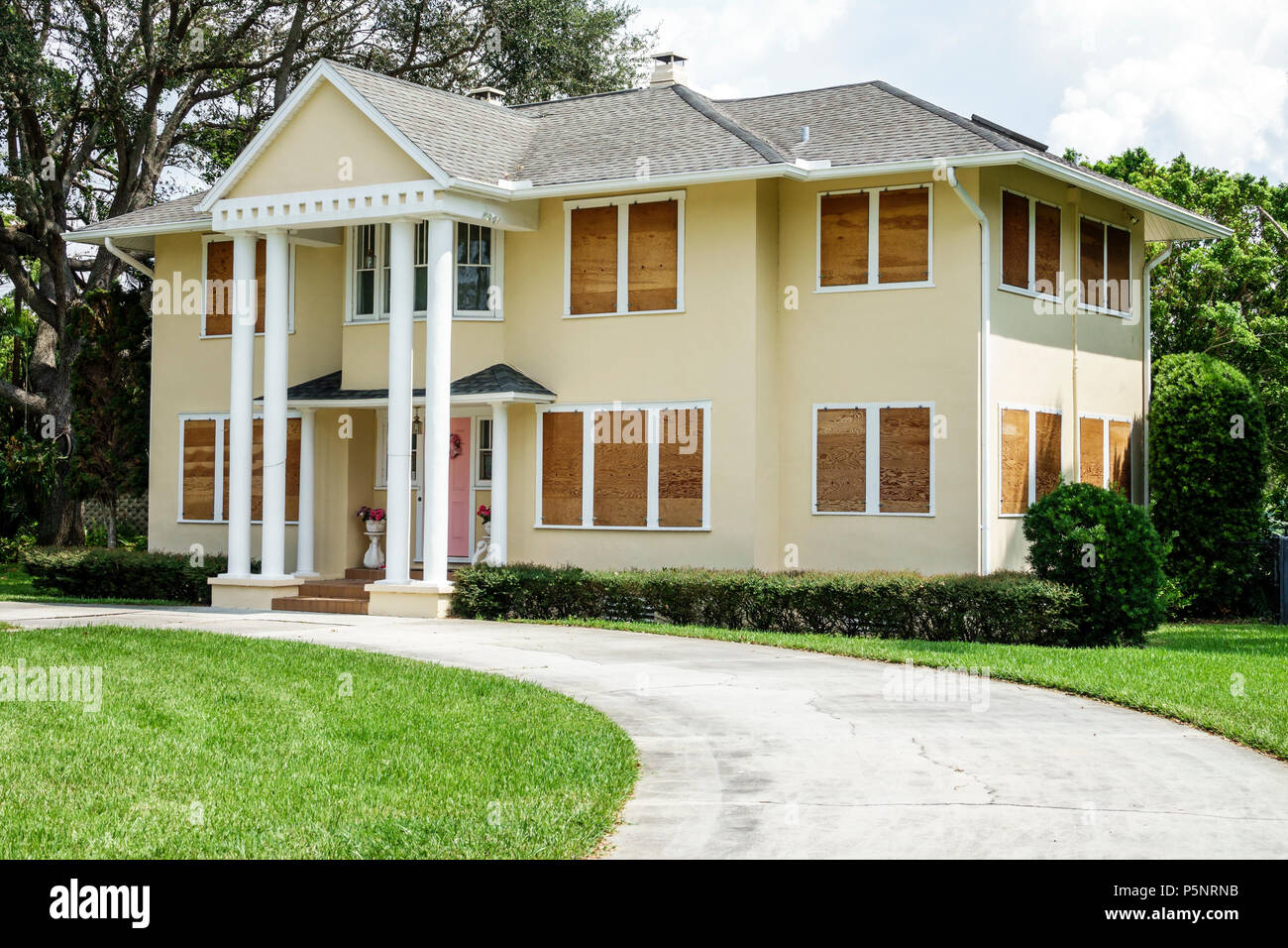 Fort Ft. Myers Florida, Seminole Park Historic District, McGregor Boulevard, Haus Häuser Häuser Residenz, Fenster vertauften Sperrholz Stockfoto