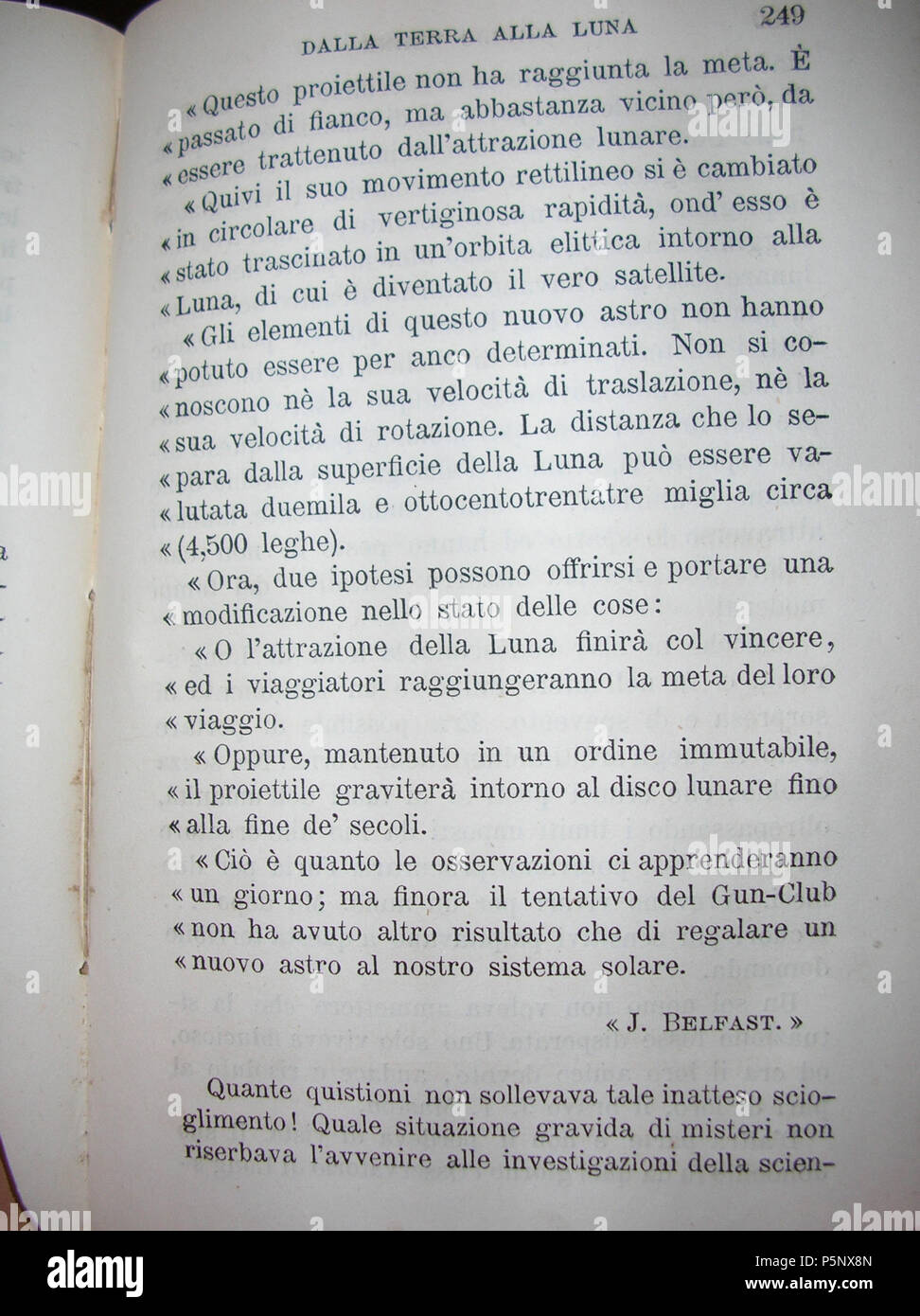 N/A. Foto aus dem Buch "alla Terra Alla Luna', 1880 gedruckt. . Jules Verne (1828 - 1905) Alternative Namen Jules Gabriel Verne Beschreibung französischer Schriftsteller Geburtsdatum / Tod vom 8. Februar 1828 24. März 1905 Ort der Geburt / Todes Nantes Amiens Arbeit Periode 1850-Authority control: Q 33977 VIAF: 76323989 ISNI: 0000 0001 2140 0562 ULAN: 500253402 79064013 LCCN: n NLA: 35580378 WorldCat 407 Dalla Terra alla Luna - 249 Stockfoto