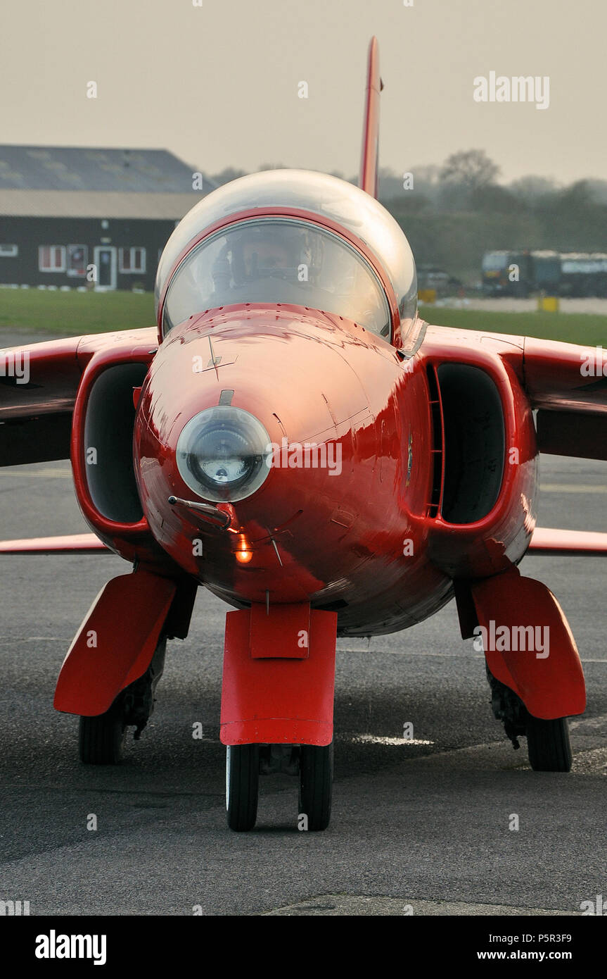 Der Folland Gnat Gnat Display Team das Erbe Flugzeuge Vertrauen bei North Weald Flugplatz, Essex, Großbritannien. Ehemalige RAF Royal Air Force jet Trainer Ebene Stockfoto