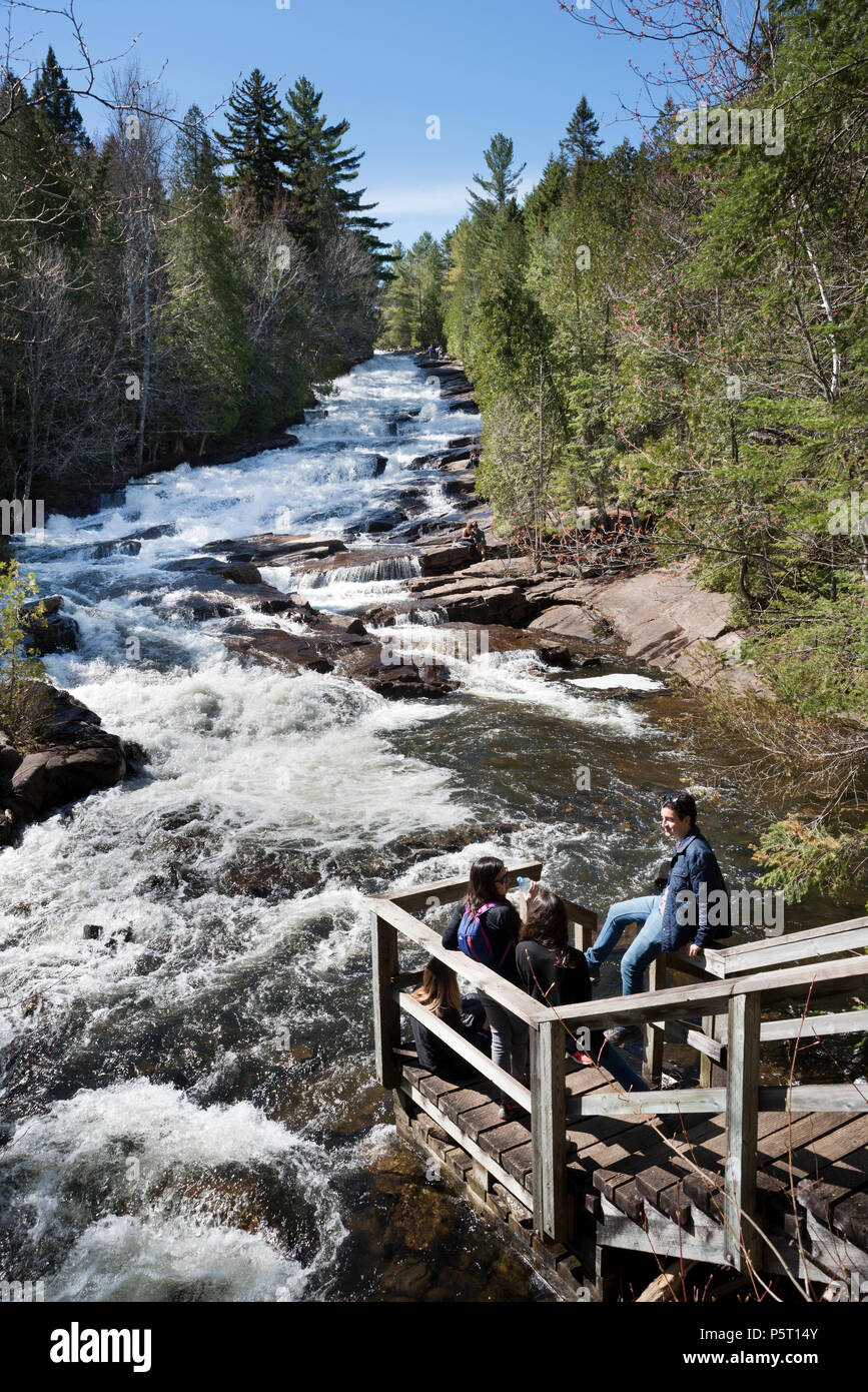 Les Cascades, La Mauricie Nationalpark, Kanada Stockfoto