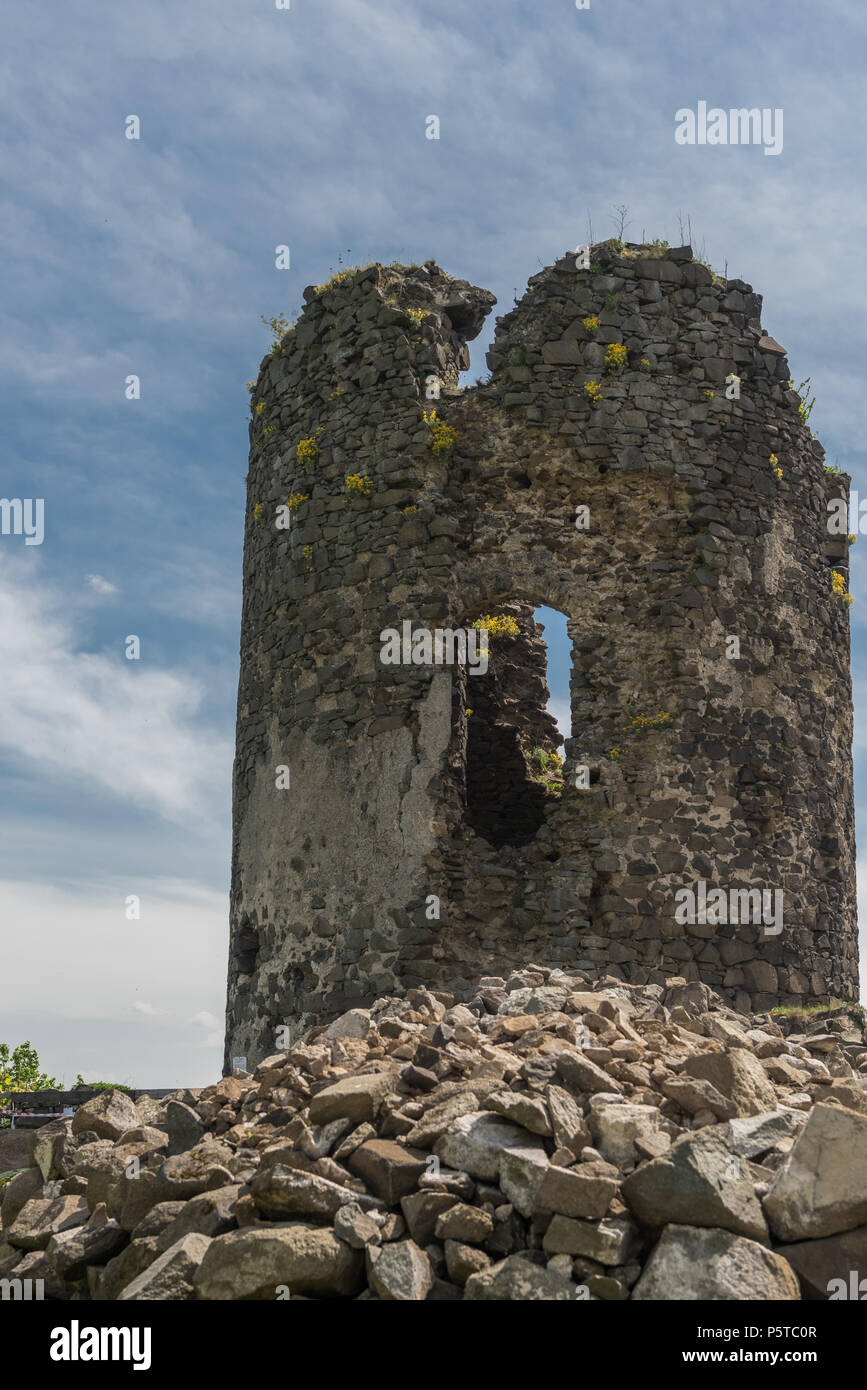 Ruinen von Saris Schloss in der Nähe von Presov in der Slowakei Stockfoto