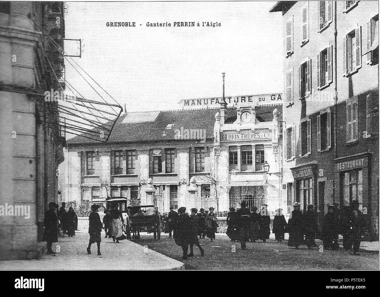 N/A. Français: Ganterie Perrin, rue irvoy - Grenoble Vers 1900. Vom 4. Oktober 2008 (Datum des Uploads). Unbekannt 279 Carte postale Grenoble 23. Stockfoto
