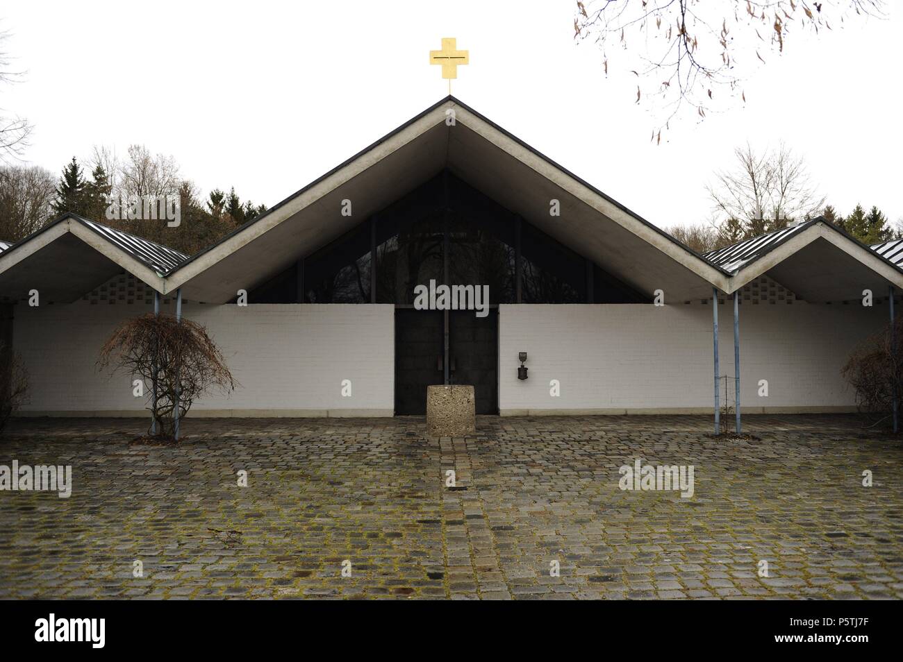 KZ Dachau. NS-Lager der Gefangenen in 1933 eröffnet. Karmeliten Kloster, 1963. Deutschland. Stockfoto