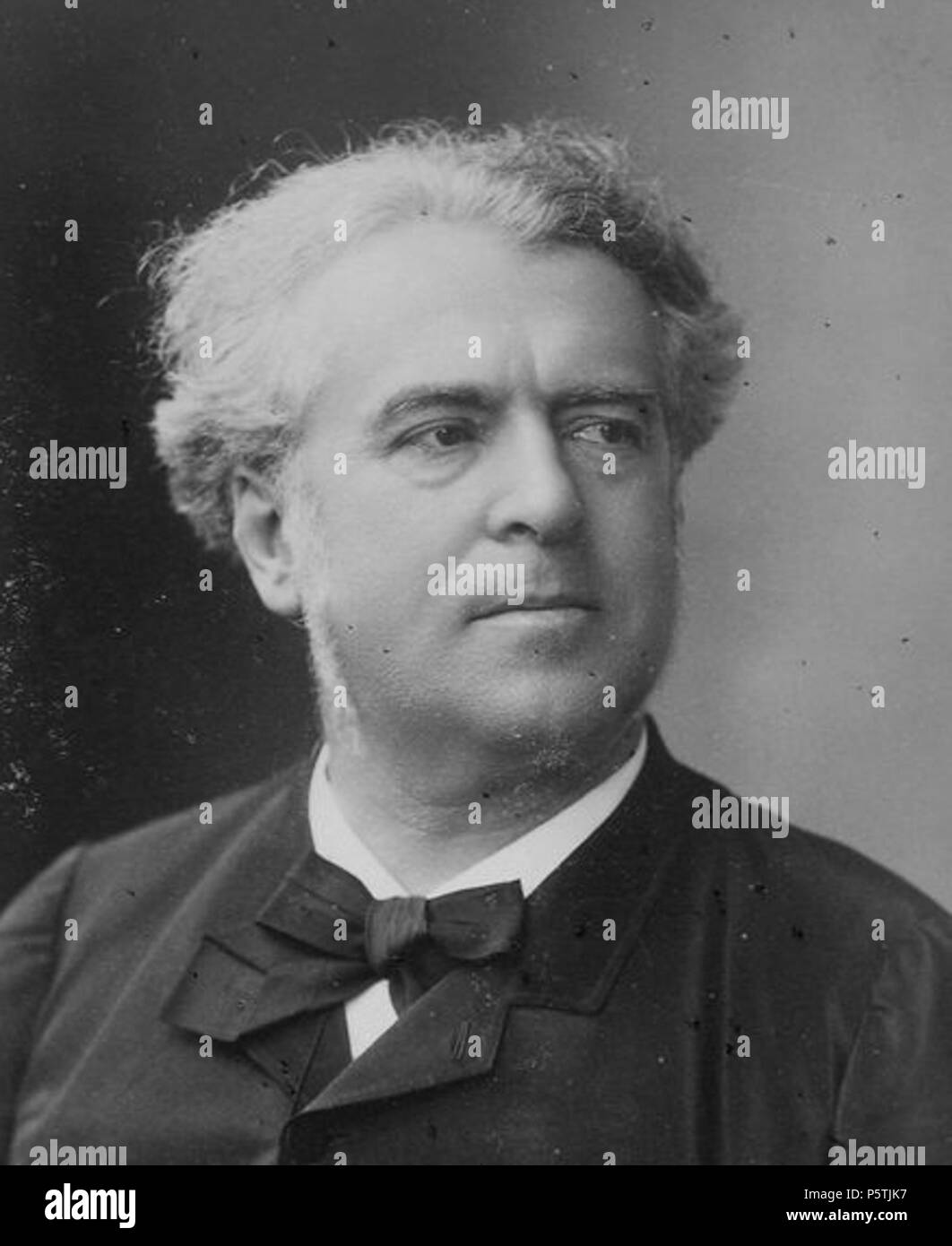 N/A. Englisch: französischer Staatsmann Charles Floquet (Personen). Unbekannt. Nadar (1820 - 1910) Alternative Namen Gaspard-Félix Tournachon legal Name: Pseudonym: Nadar Beschreibung der französische Fotograf, Karikaturist, Schriftsteller und Ballonfahrer Datum der Geburt / Tod 6. April 1820 20. März 1910 Ort der Geburt / Todes Paris früheren 4. Arrondissement von Paris arbeiten Zeitraum 1854 - 1910 Standort Paris Authority control: Q 40116 VIAF: 84808952 ISNI: 0000 0001 2141 8535 ULAN: 500005199 50014563 LCCN: n NLA: 35553829 WorldCat 325 Charles Floquet von Nadar Stockfoto