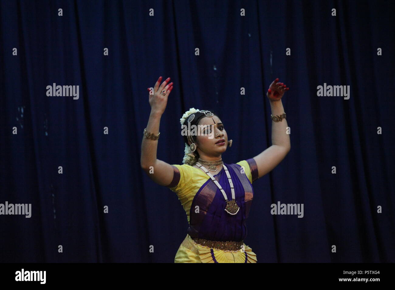 Bharathya natyam ist einer der klassischen Tanzformen Indiens von der Staat Tamil Nadu. Beliebt ist es nicht nur in Indien, sondern in der ganzen Welt Stockfoto