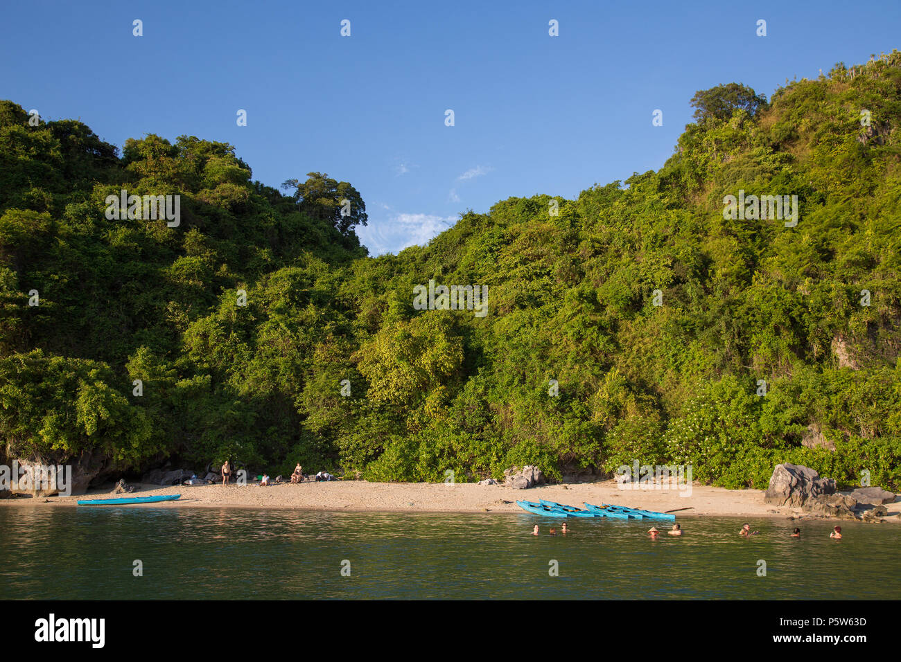 Bai Tu Long Bay, Vietnam. Stockfoto