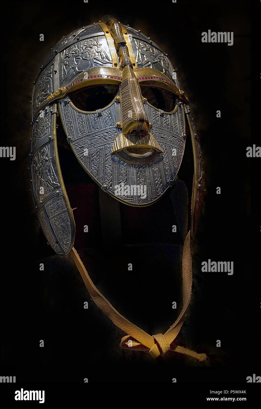 N/A. Englisch: Nachbildung der Helm von Sutton Hoo ship-Beerdigung 1, England. English: Replik des Helms aus der Schiffsbestattung 1 von Sutton Hoo, England. . 17. Mai 2008. N/A33 2008-05-17 - SuttonHoo Stockfoto