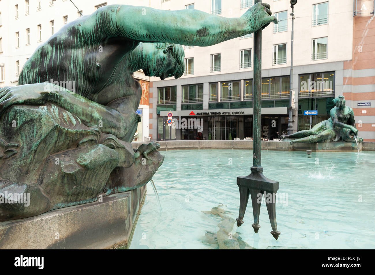 Wien, Österreich - November 4, 2015: Donnerbrunnen oder Providentia Brunnen, gestaltet von Georg Raphael Donner und von 1737 bis 1739 Am neuen Ma gebaut Stockfoto