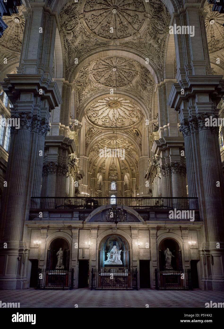 Interieur DE LAS NAVES. Lage: CATEDRAL DE LA ENCARNACION, Malaga, Spanien. Stockfoto