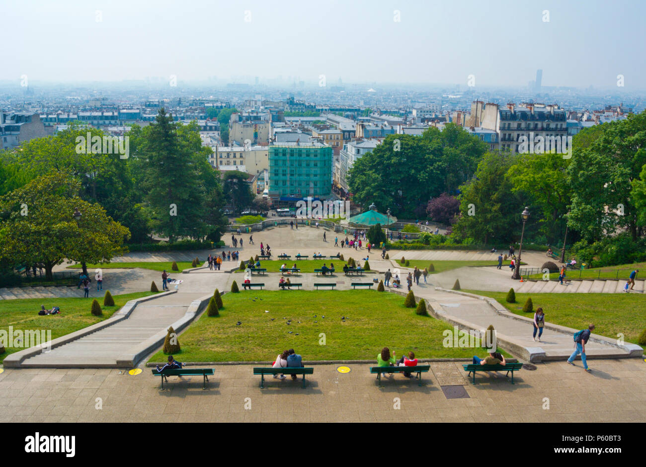 Square de Louise Michel, unter Basilica de Sacre Coeur, Montmartre, Paris, Frankreich Stockfoto