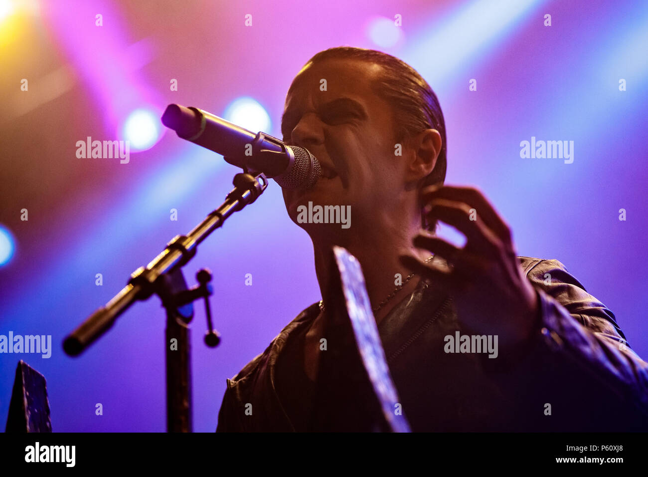 Dänemark, Kopenhagen, 22. Juni 2018. Der norwegischen Black Metal Band Satyricon führt ein Live Konzert während der dänischen Heavy Metal Festival Copenhell 2018 in Kopenhagen. Hier Sänger Satyr gesehen wird live auf der Bühne. (Foto: Gonzales Foto - Peter Troest). Stockfoto