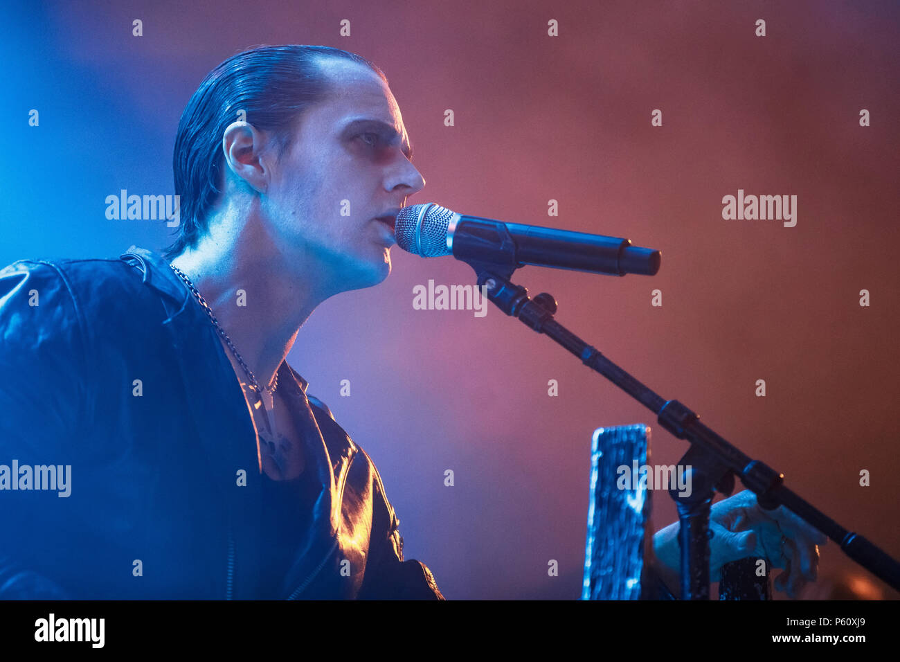 Dänemark, Kopenhagen, 22. Juni 2018. Der norwegischen Black Metal Band Satyricon führt ein Live Konzert während der dänischen Heavy Metal Festival Copenhell 2018 in Kopenhagen. Hier Sänger Satyr gesehen wird live auf der Bühne. (Foto: Gonzales Foto - Peter Troest). Stockfoto