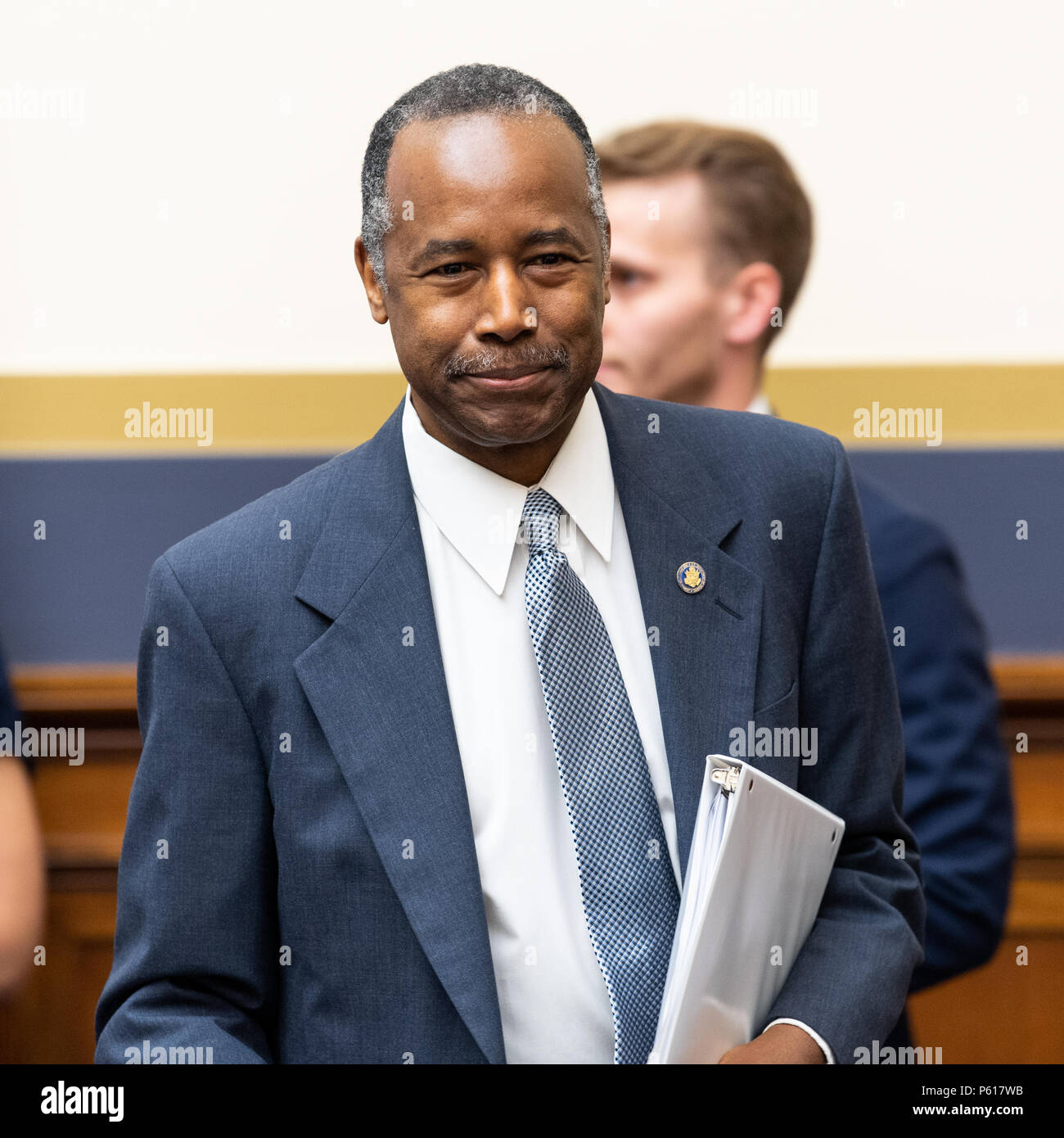 Ben Carson, United States Minister für Wohnungsbau und Stadtentwicklung, bei einer Anhörung des Ausschusses für Finanzdienstleistungen, in der rayburn Gebäude. Stockfoto