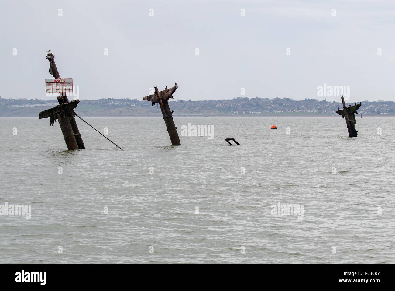 Sichtbar Masten der Wrack der SS Richard Montgomery, eine amerikanische Liberty Ship während des Zweiten Weltkrieges gebaut, 1.400 Tonnen Sprengstoff an Bord bleiben. Stockfoto