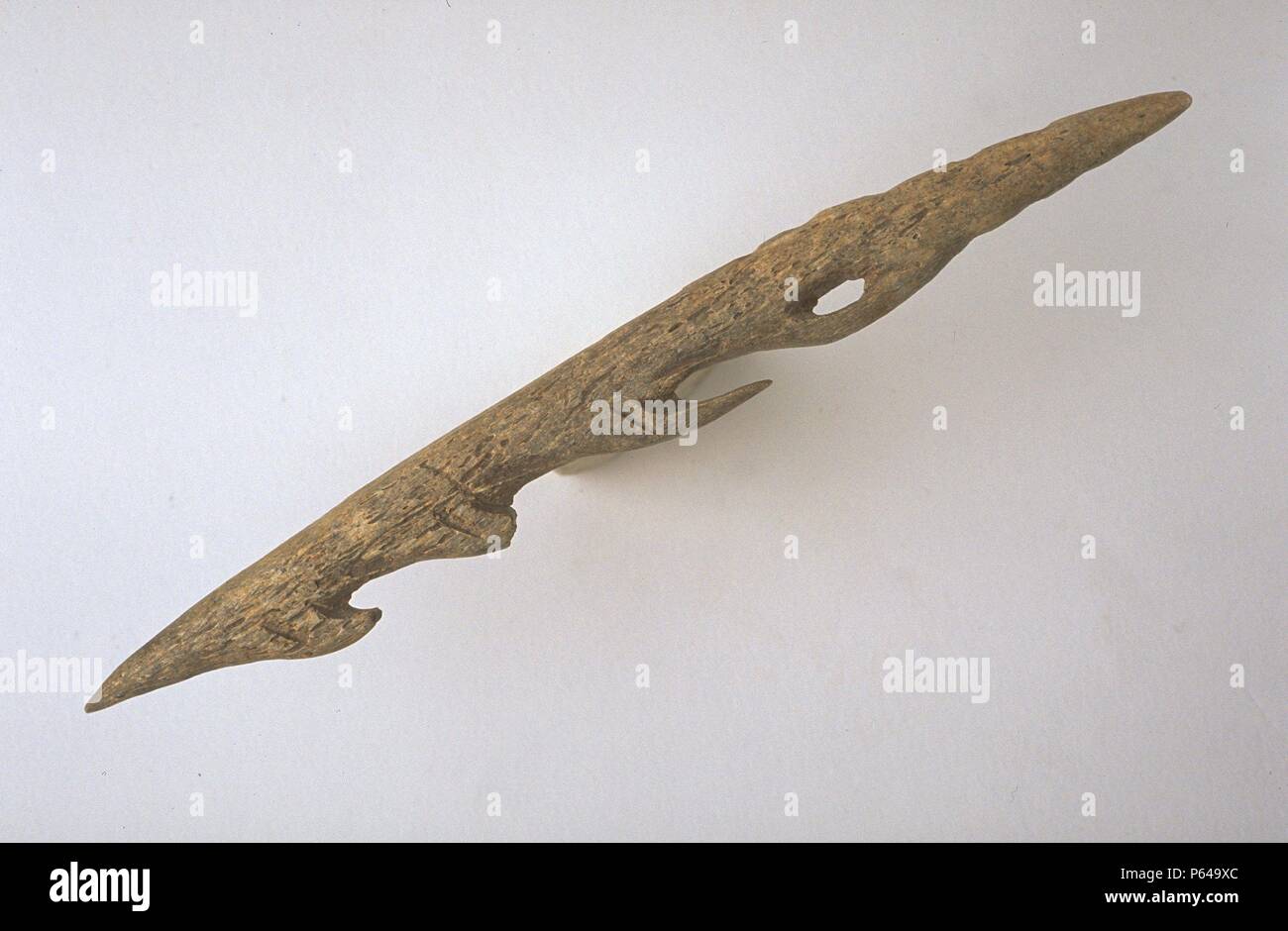 ARPON. PALEOLITICO. (DEPOSITO MUSEO ARQUEOLOGICO NACIONAL