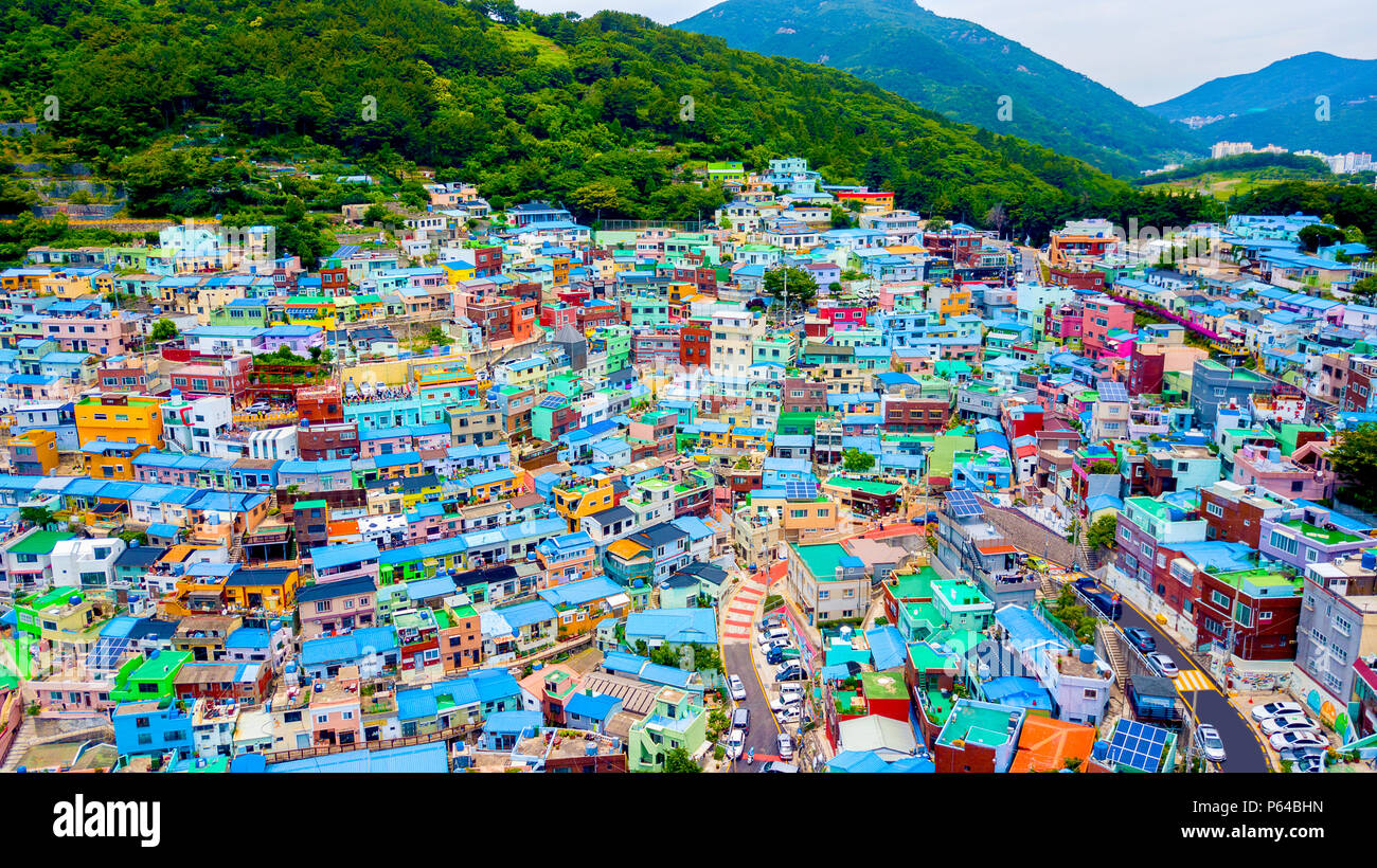 Luftaufnahme von Gamcheon Culture Village in Busan in Südkorea. Stockfoto