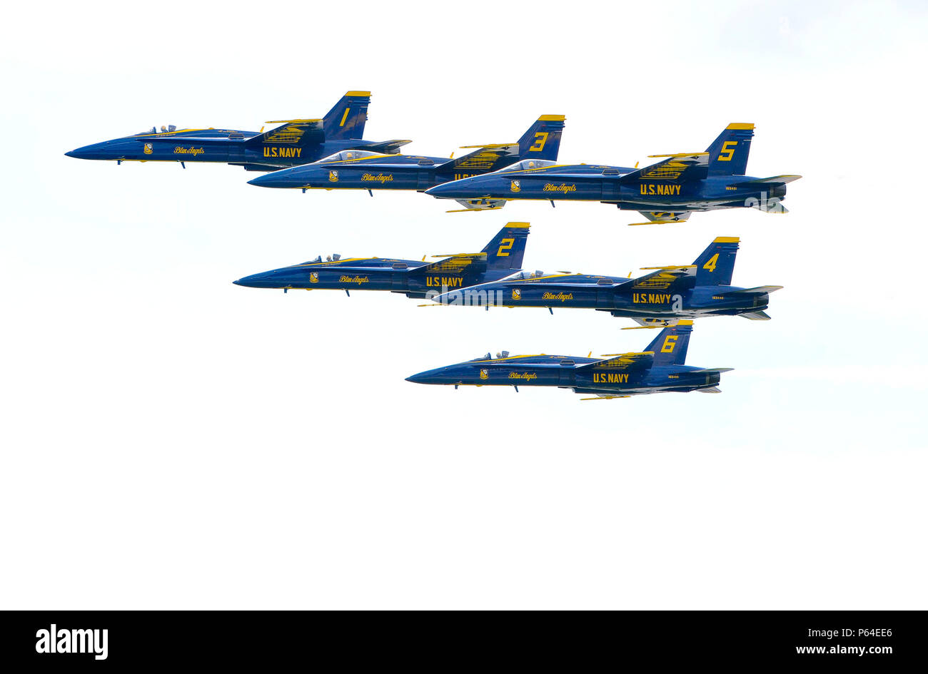 160424-N-WJ 386-314 FORT WORTH, Texas (24. April 2016) US Navy Flight Demonstration Squadron, die Blue Angels, Delta Piloten fliegen in Formation in der Air Power Expo. Der Blaue Engel sind geplant 66 Demonstrationen an 34 Standorten in den USA im Jahr 2016 durchzuführen. (U.S. Marine Foto von Mass Communication Specialist 1. Klasse Andrea Perez/Freigegeben) Stockfoto