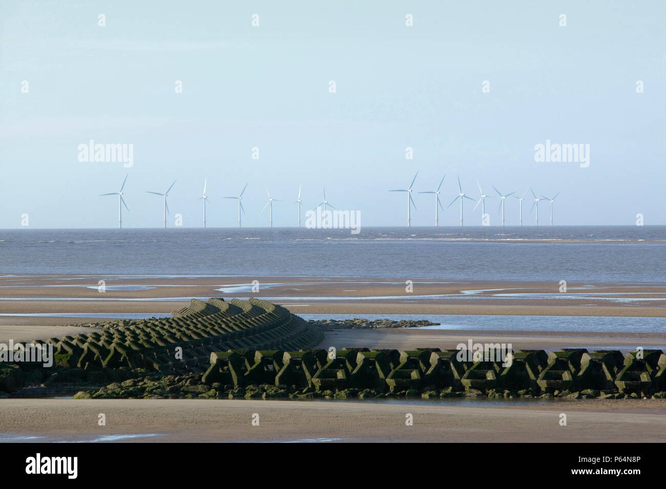 Ein Off Shore Windpark aus New Brighton im Mersey Mündung Liverpool England Stockfoto