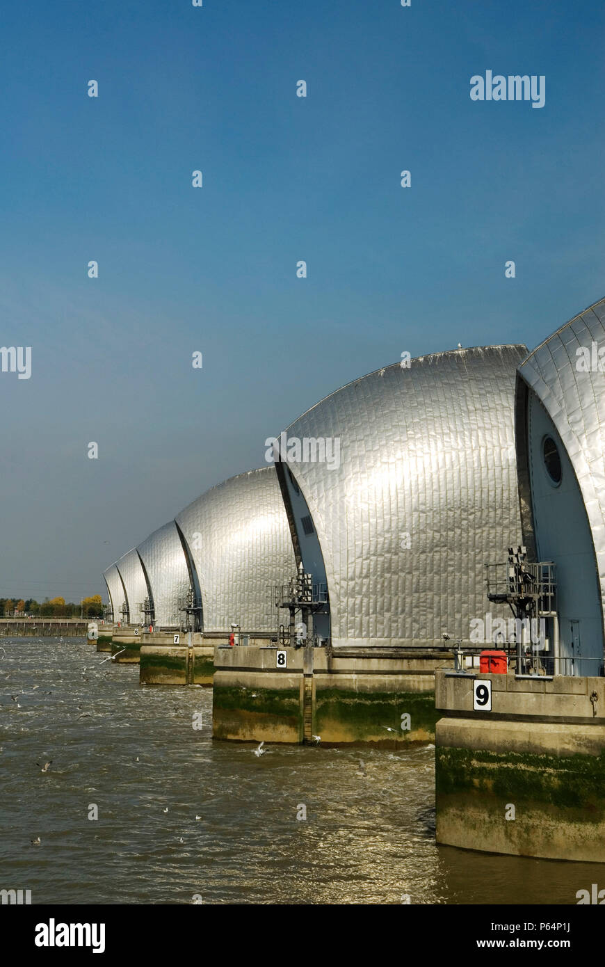 Thames Barrier Test im Jahr Schließung Stockfoto