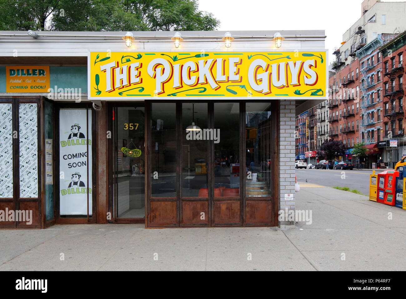 Die Essiggurke Kerle, 357 Grand Street New York, NY. aussen Storefront einer essiggurke Shop in der Lower East Side von Manhattan. Stockfoto