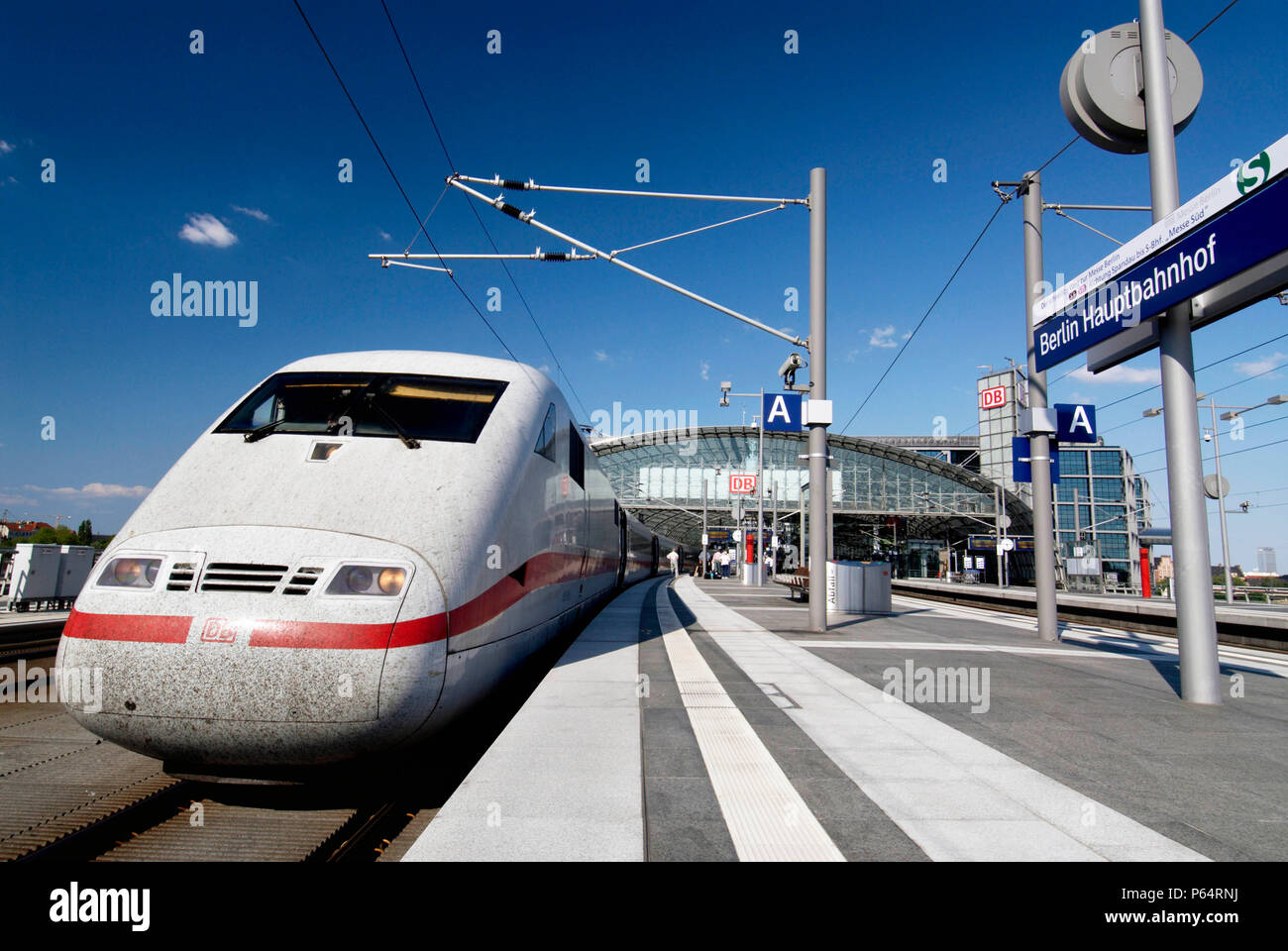 Intercityzug in deutschland -Fotos und -Bildmaterial in hoher Auflösung ...