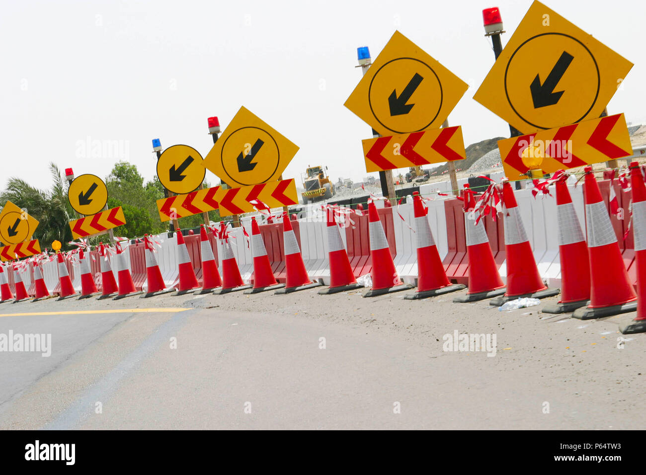 Verkehrszeichen, Abu Dhabi Highway Stockfoto