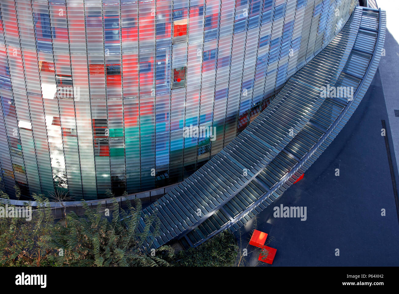 Blick auf den Torre Agbar Tower, Architekten Jean Barcelona, Spanien Stockfoto
