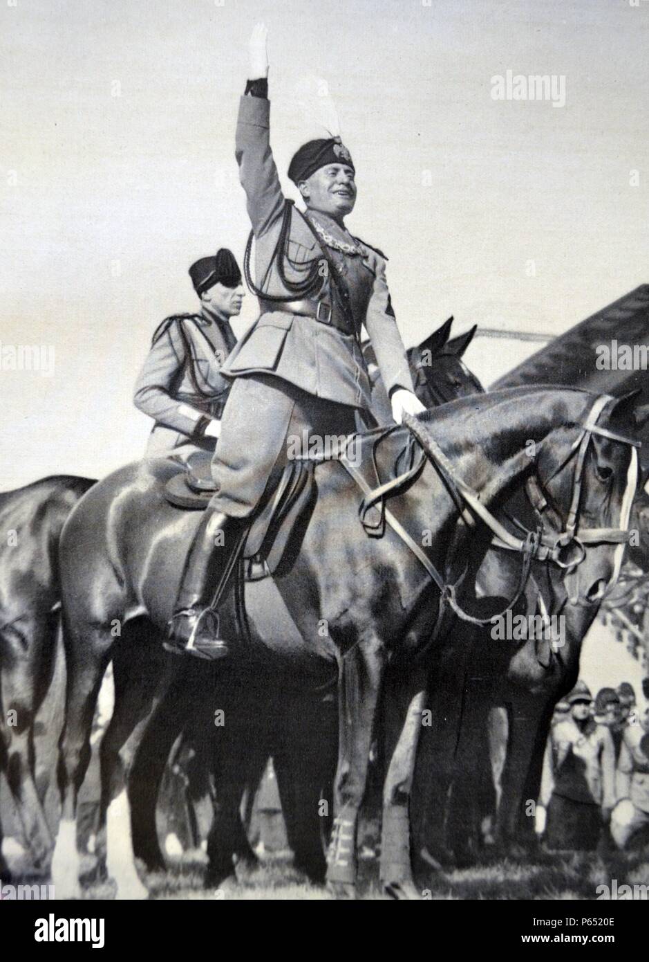 Rom - 28. Oktober 1927 - das Bestehen der "Marsch auf Rom... Der Duce Geschrei der Soldaten Stockfoto