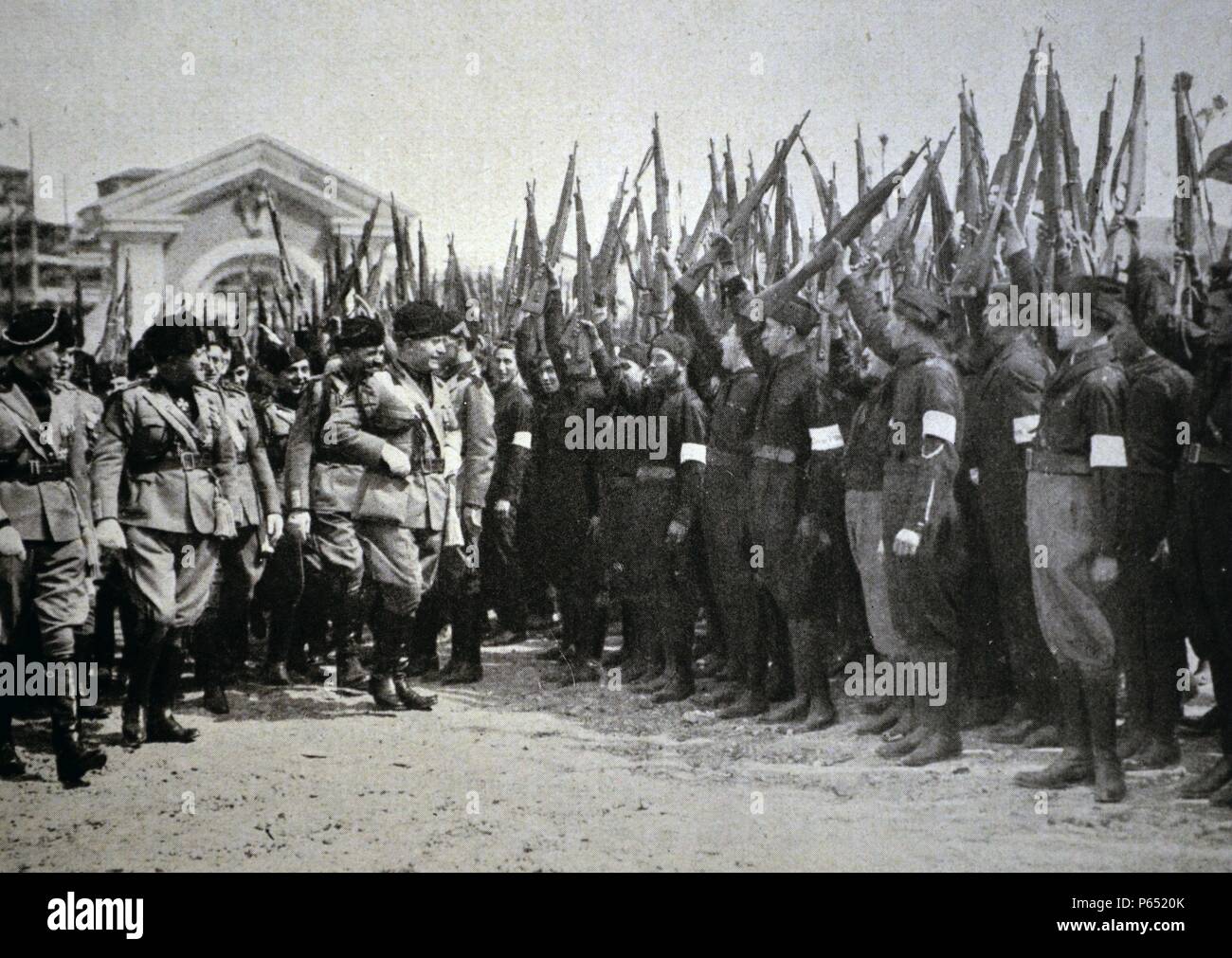 Roma 1927, neue Rekruten Überprüfung Mussolini Stockfoto