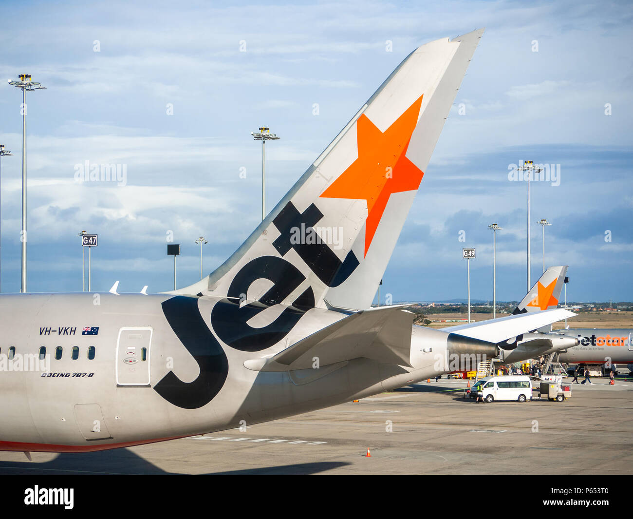 Jetstar Flugzeug in Melbourne Airport geparkt. Victoria, Australien. Jetstar ist ein australischer Low Cost Airline mit Sitz in Melbourne. Stockfoto
