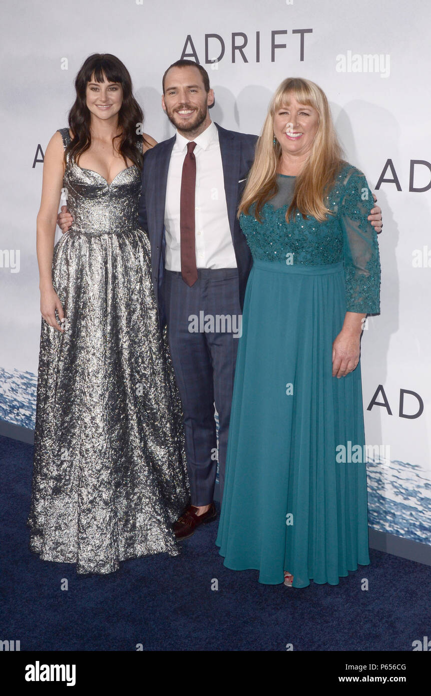 Weltpremiere von "Hilflos", gehalten im Regal LA Live in Los Angeles, Kalifornien. Mit: Shailene Woodley, Sam Claflin, Tami Oldham Wo: Los Angeles, Kalifornien, Vereinigte Staaten, wenn: 23. Mai 2018 Credit: Nicky Nelson/WENN.com Stockfoto