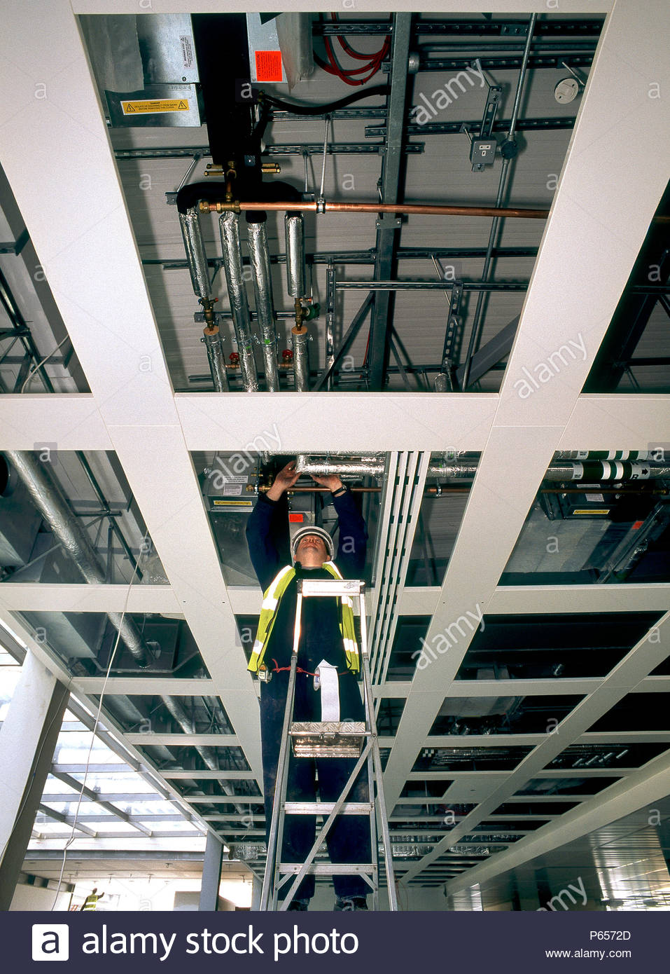 Abgehängte Decke Stockfotos & Abgehängte Decke Bilder - Alamy