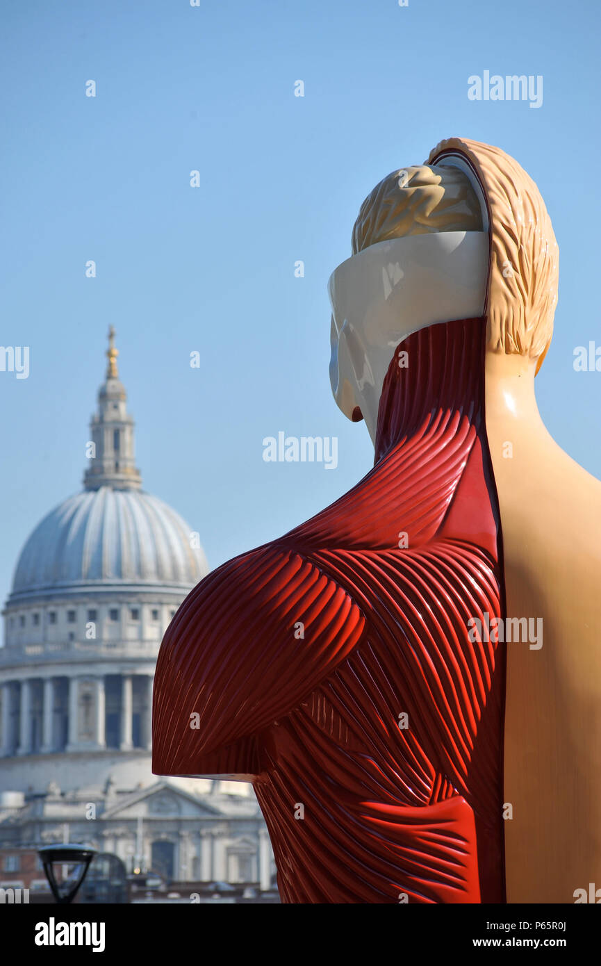 Damien Hirst, Anatomie eines Engels, in der Tate Modern Stockfoto